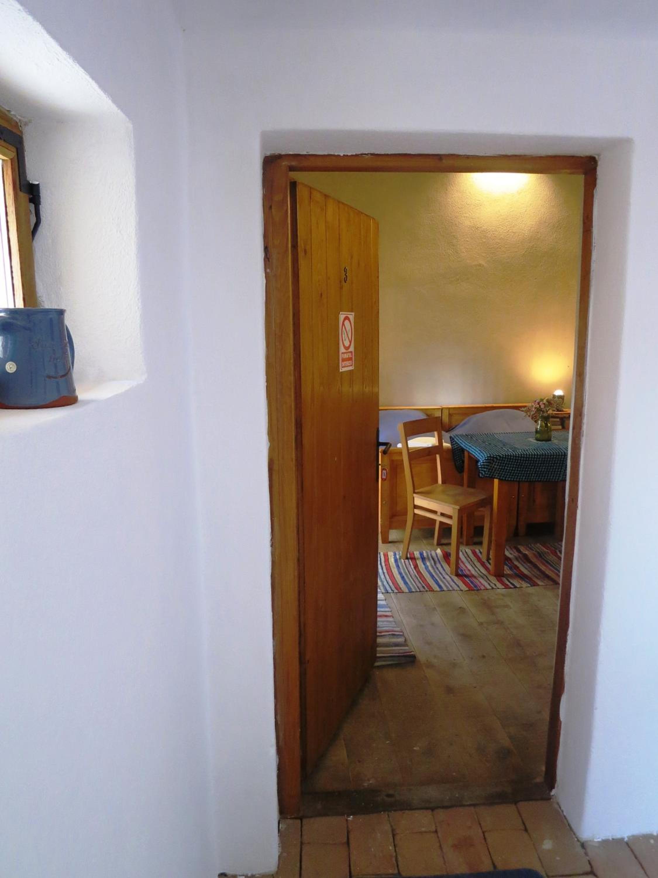 Studio - Split Level - Photo 9