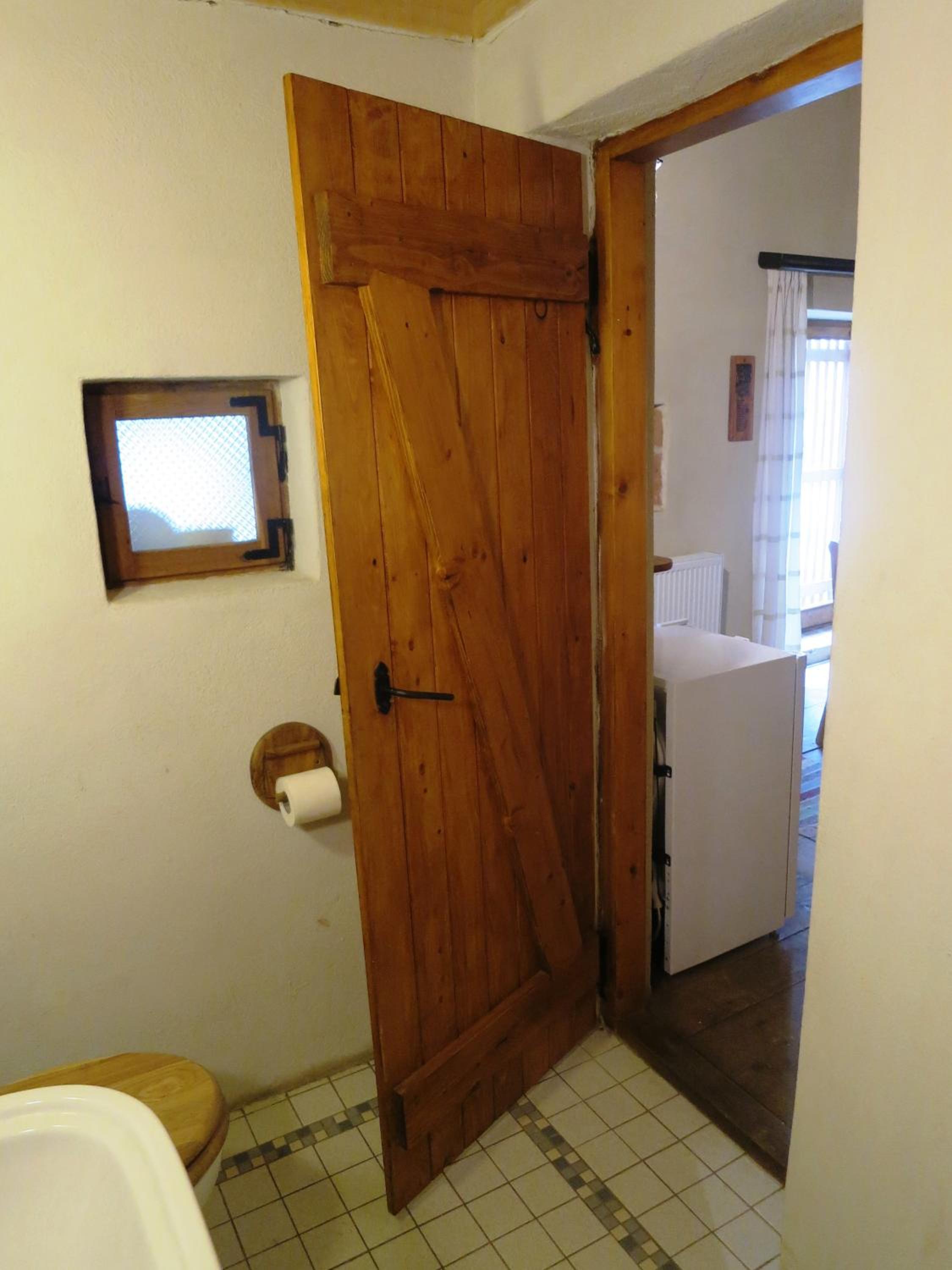 Studio - Split Level - Photo 18