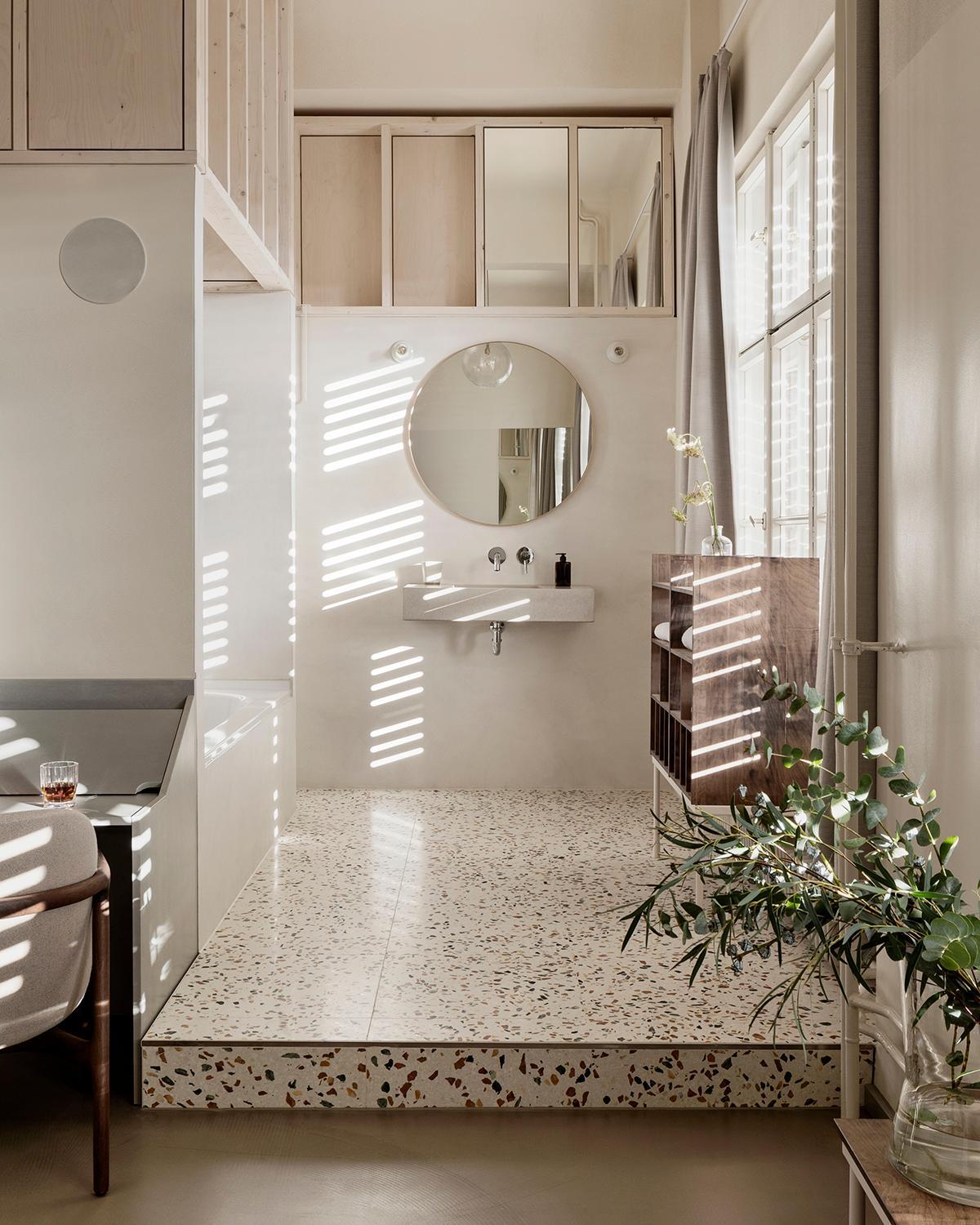 Deluxe Double Room With Bath photo 2