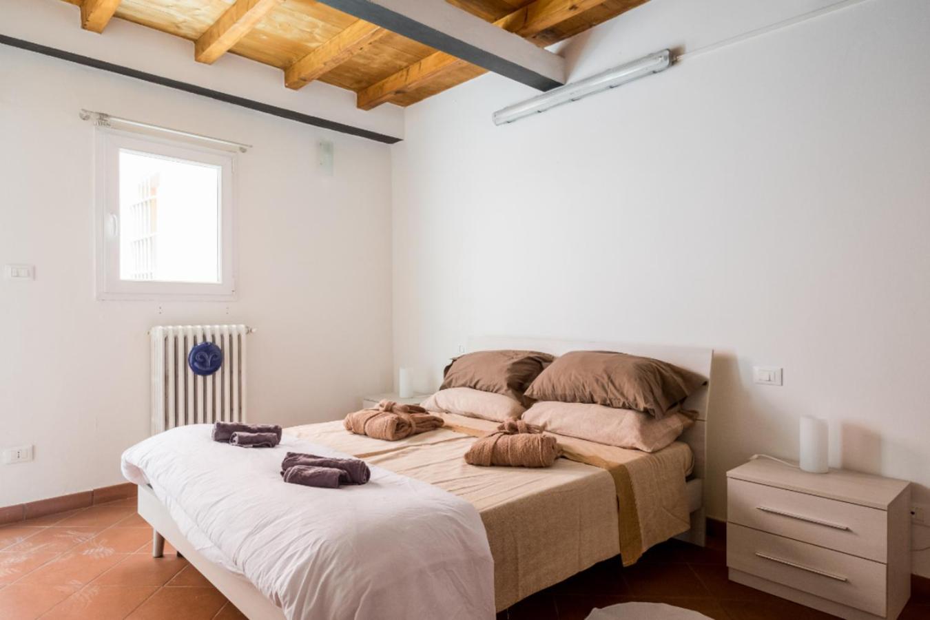 One-Bedroom Apartment - Photo 8