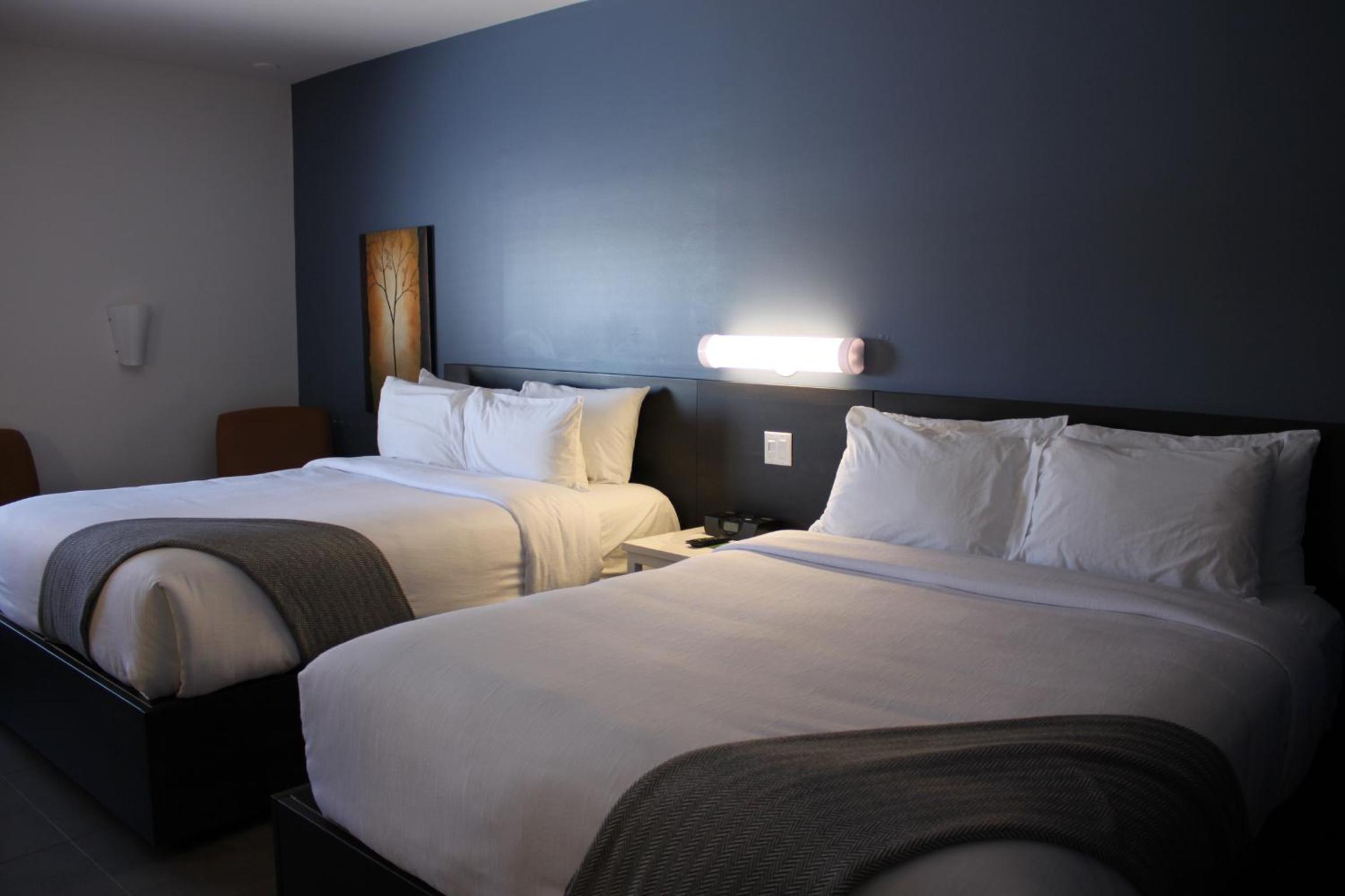Standard Room with Two Queen Beds