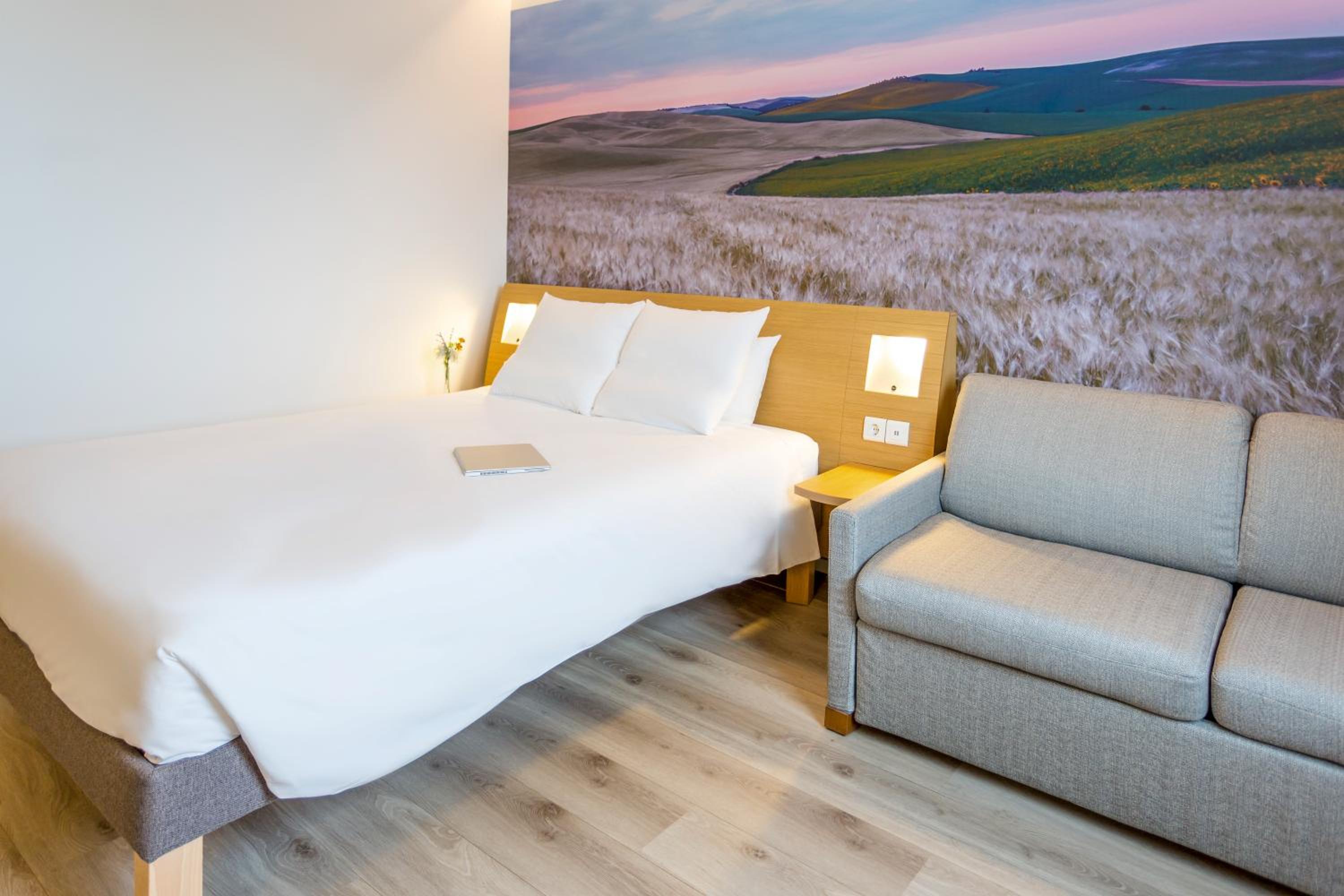 Double Room - Photo 10