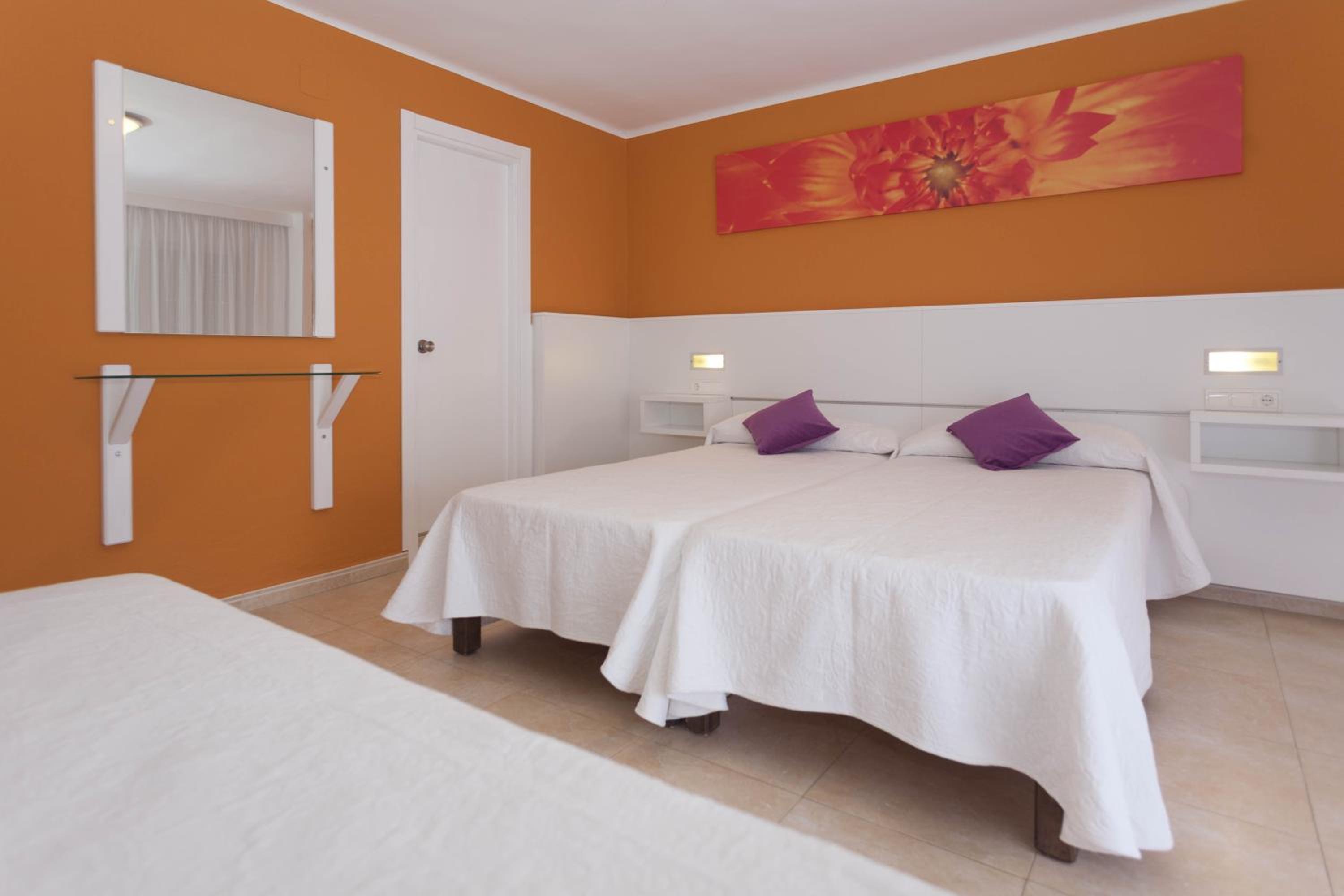 Triple Room - Photo 17
