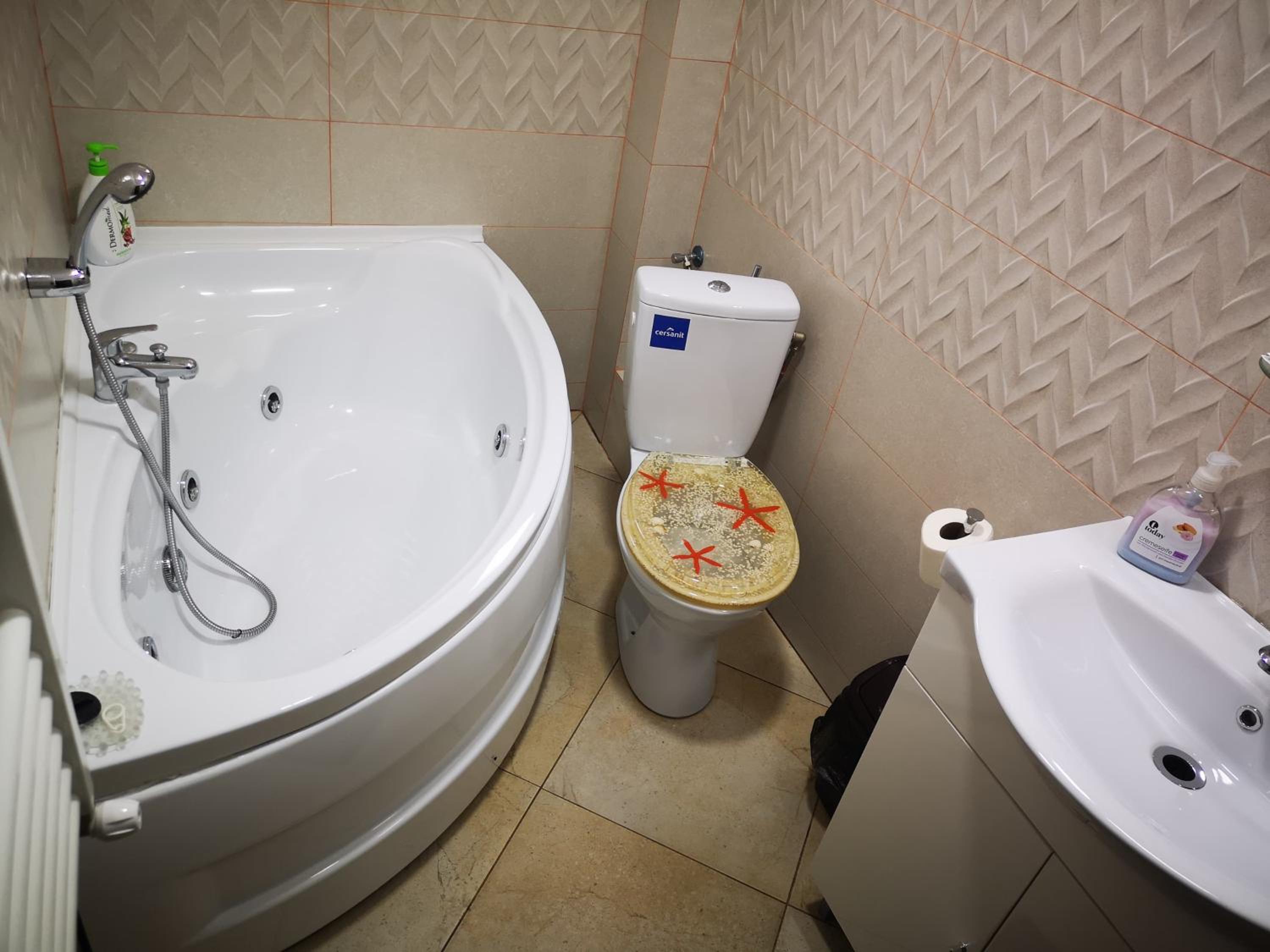 King Room with Spa Bath photo 3