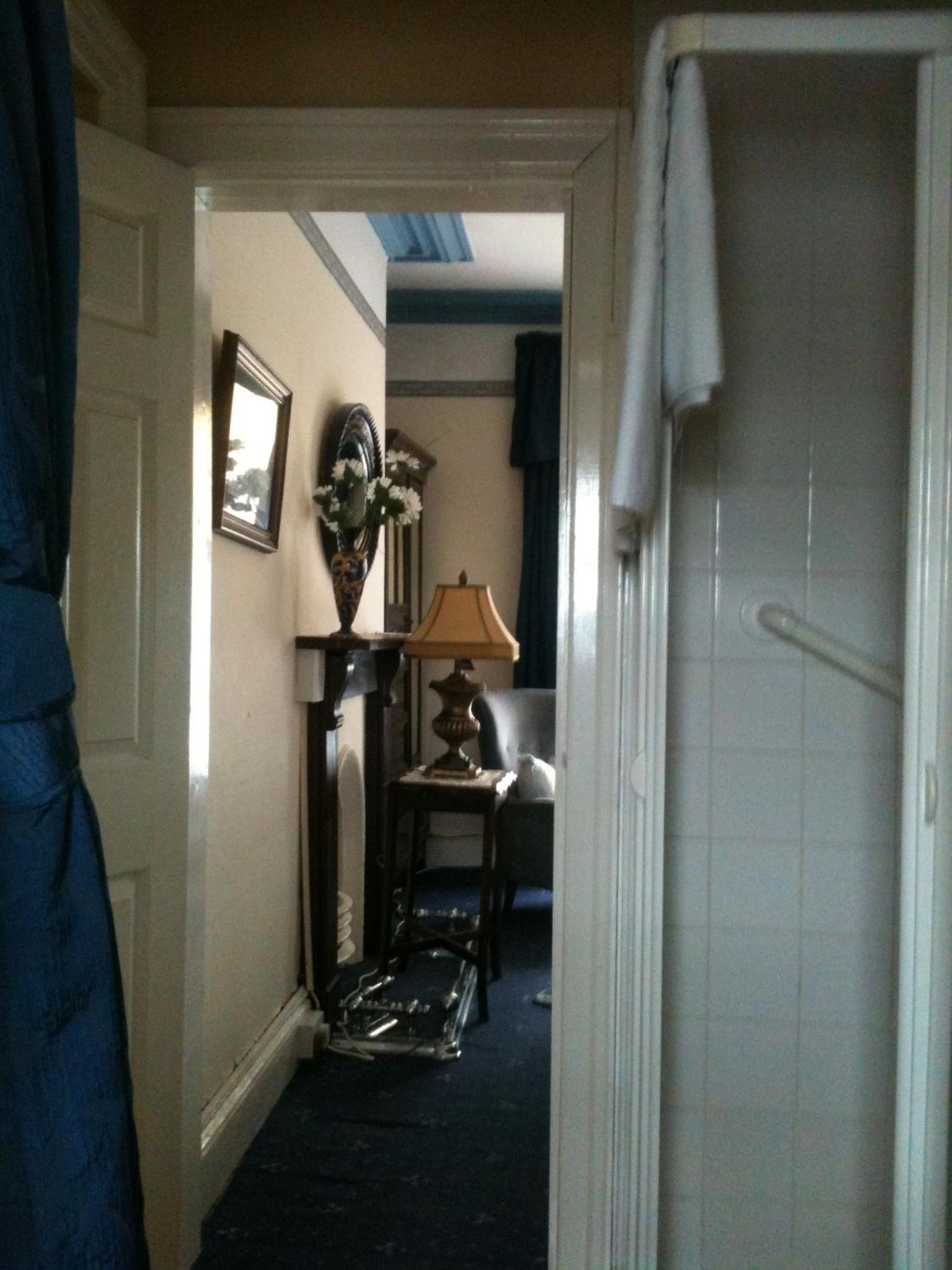 Double or Twin Room with En Suite photo 2