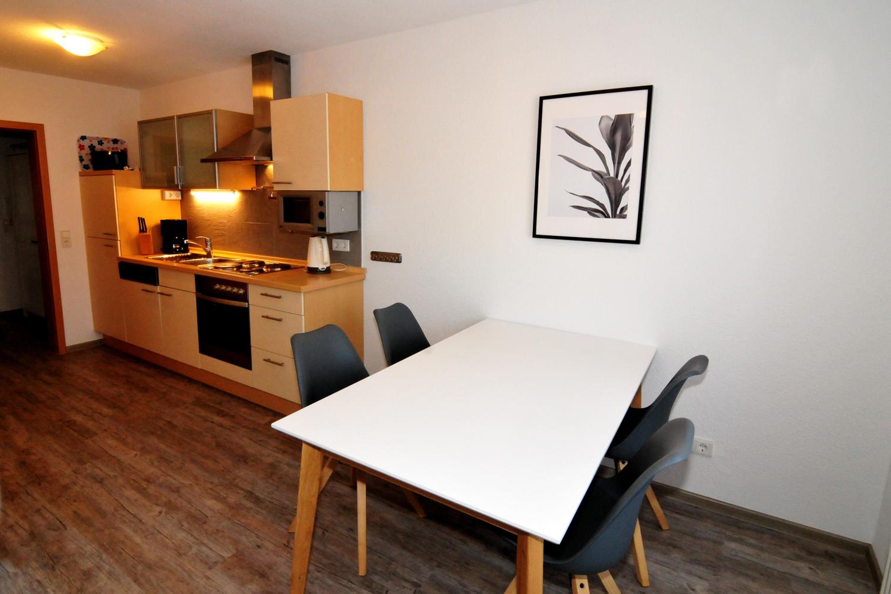 Apartment with Balcony photo 2