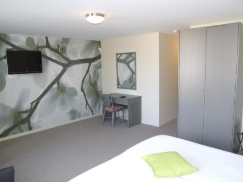 Large Twin Room photo 3