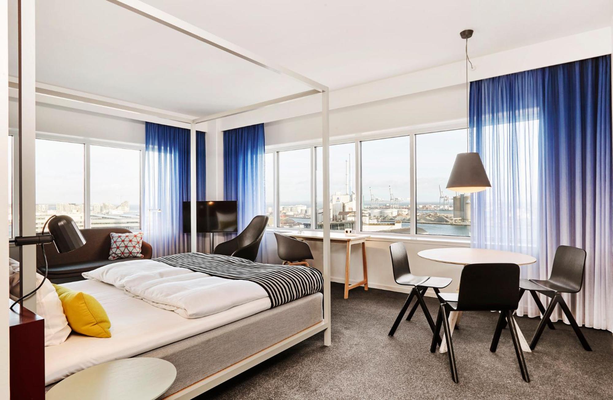 Superior Corner Double Room