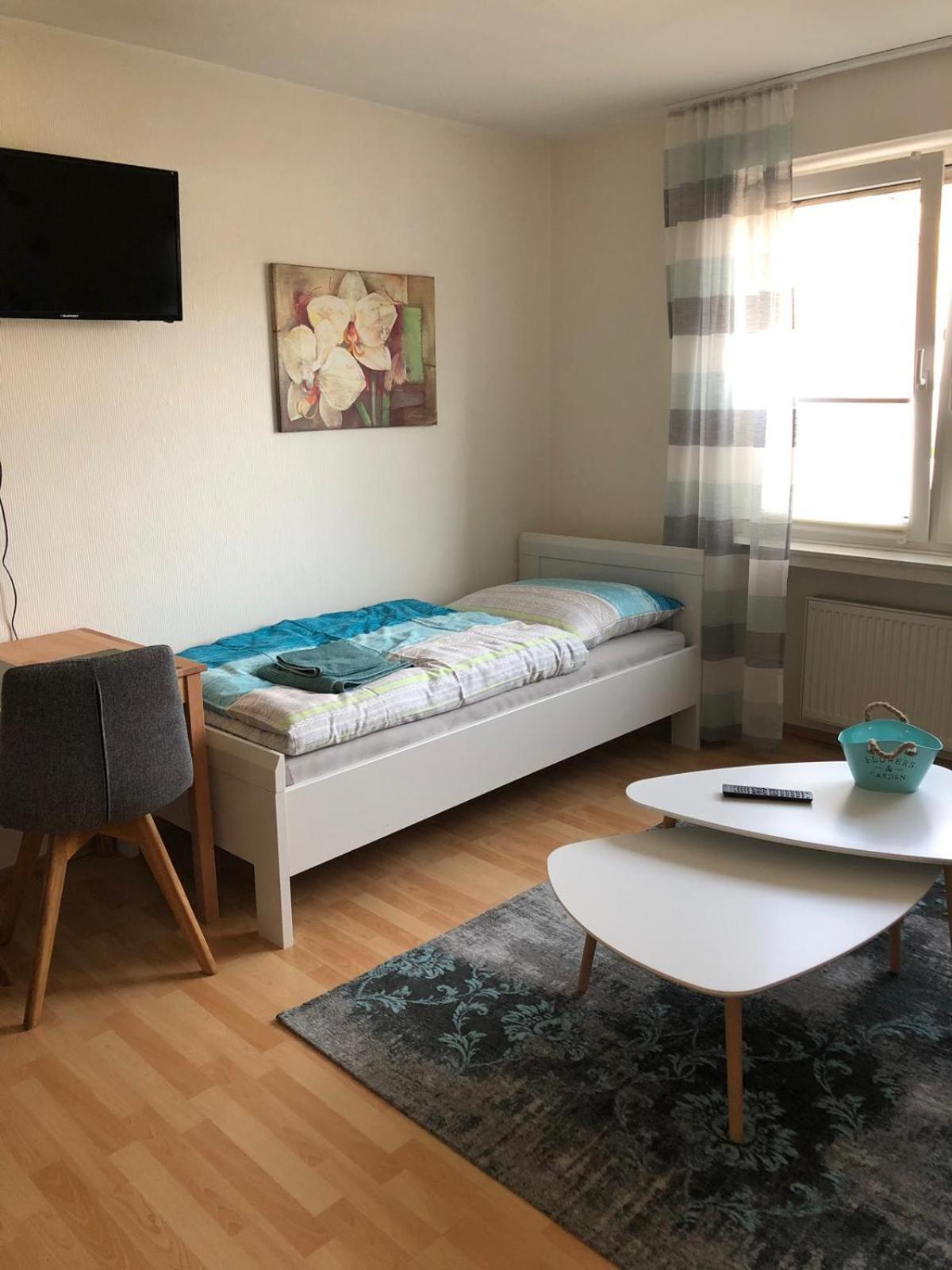 One-Bedroom Apartment photo 1