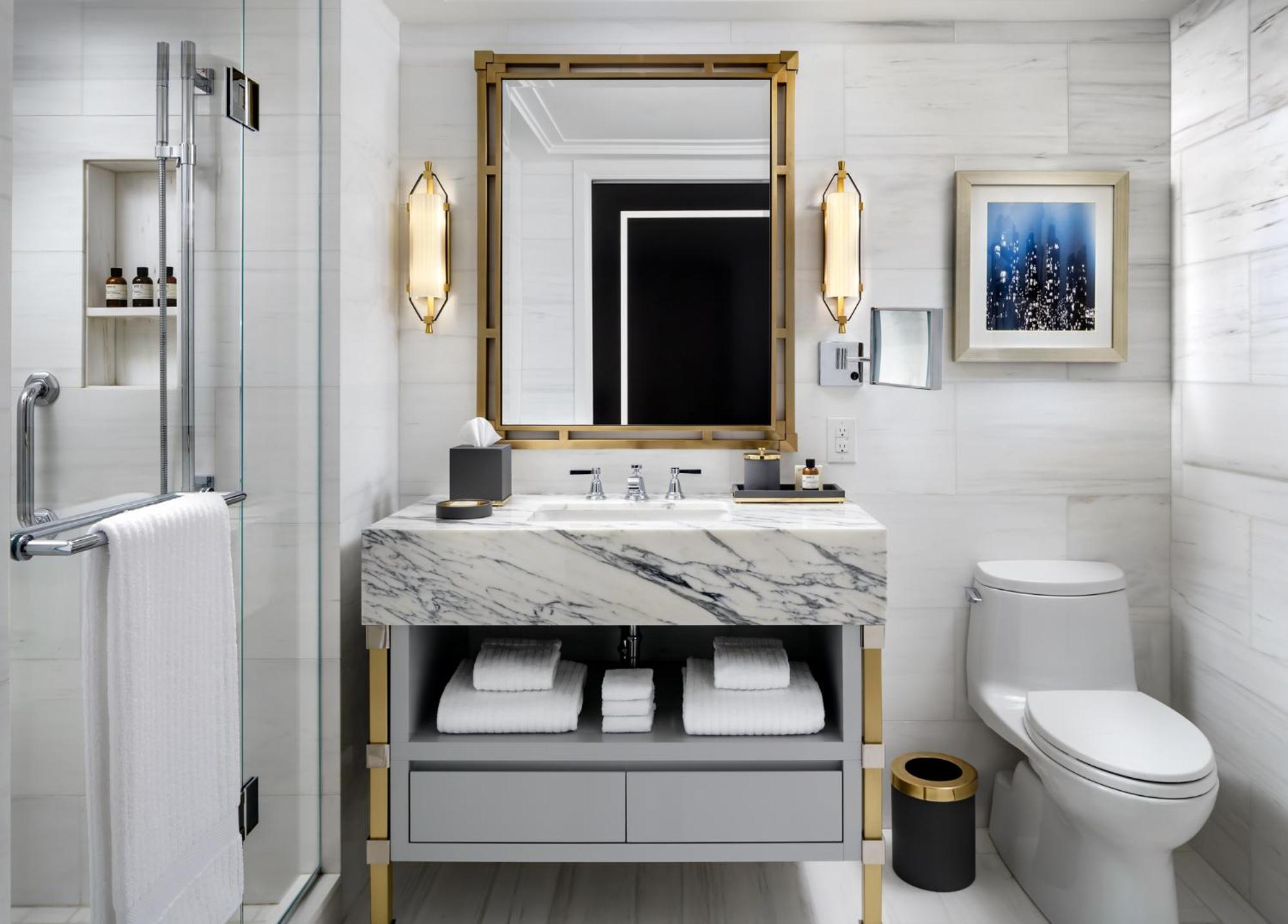 Fairmont Gold King Studio Suite  photo 2