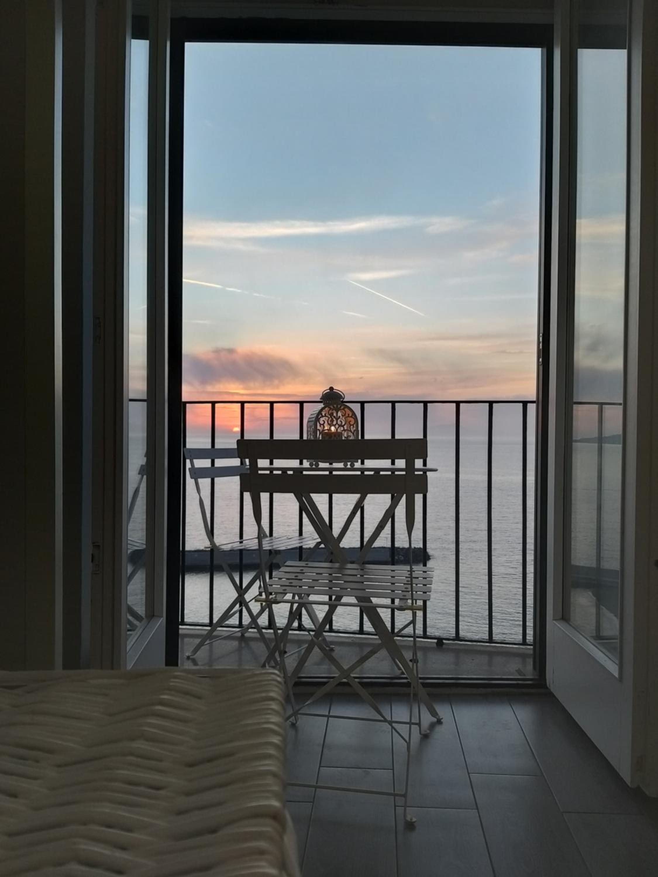 Quadruple Room with Sea View - Photo 7