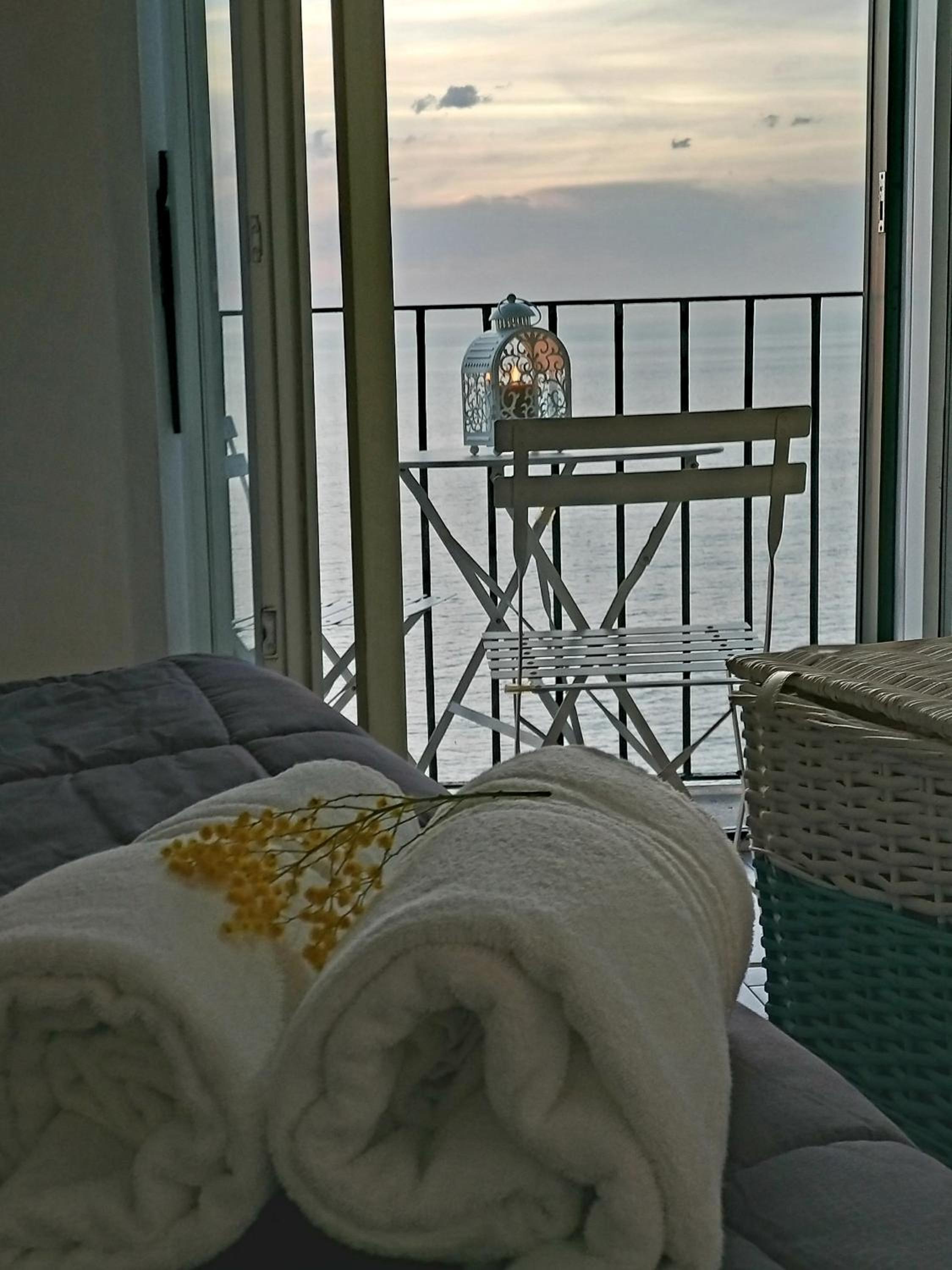 Quadruple Room with Sea View - Photo 27