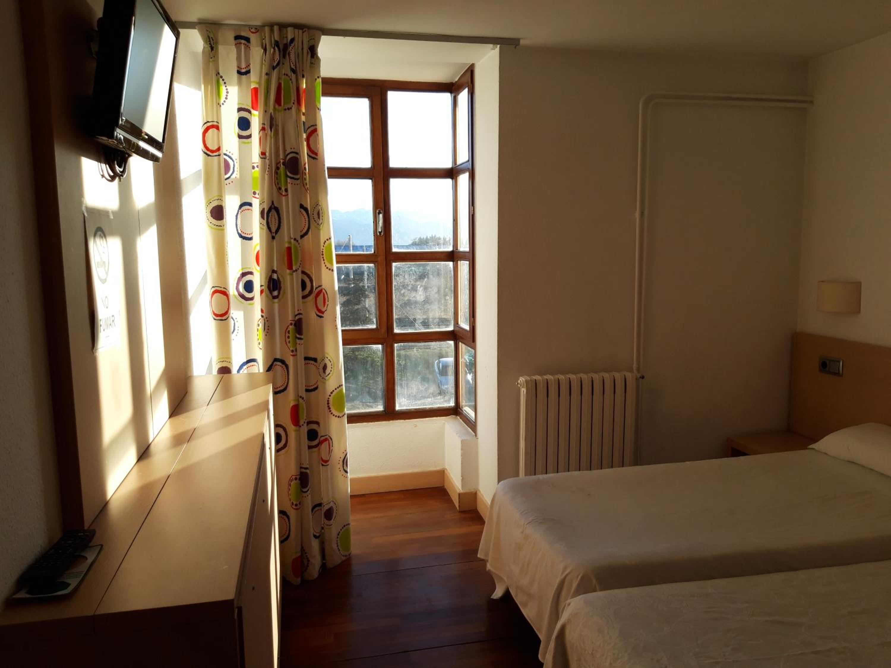 Double Room with Extra Bed photo 2