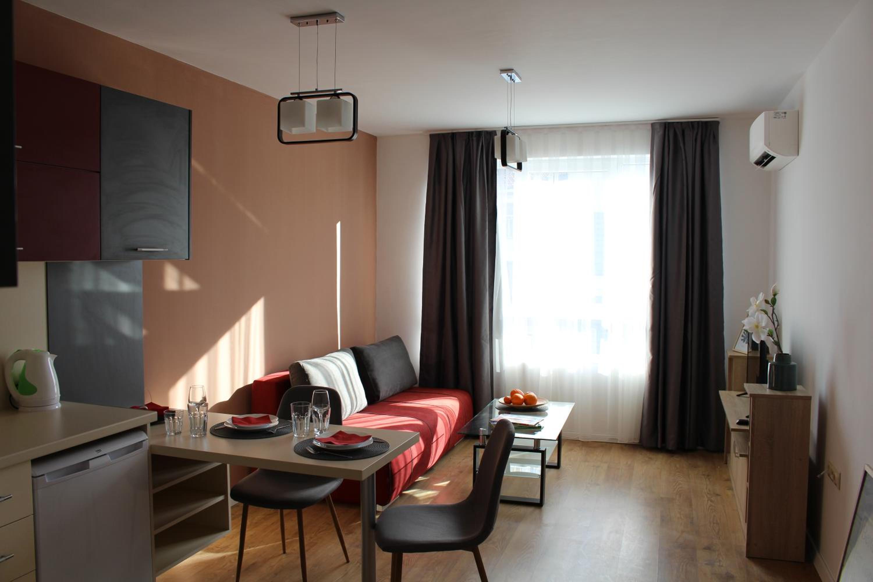 One-Bedroom Apartment
