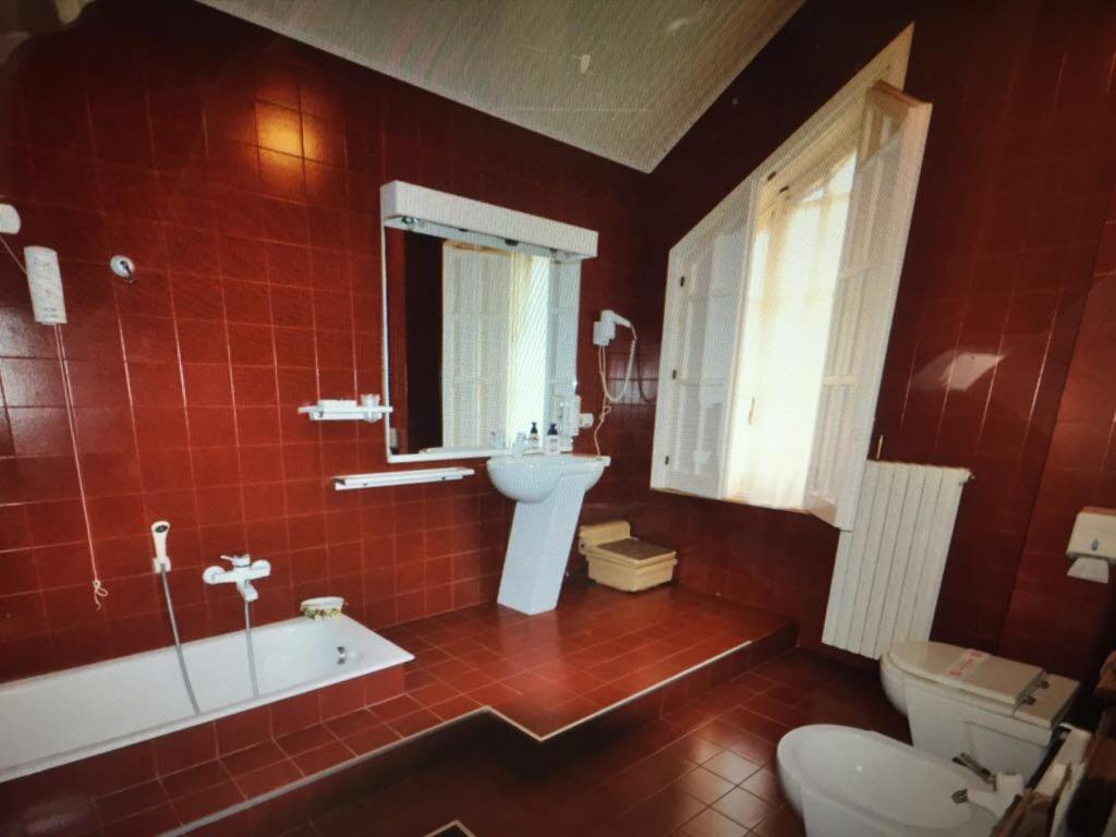 Basic Triple Room photo 2