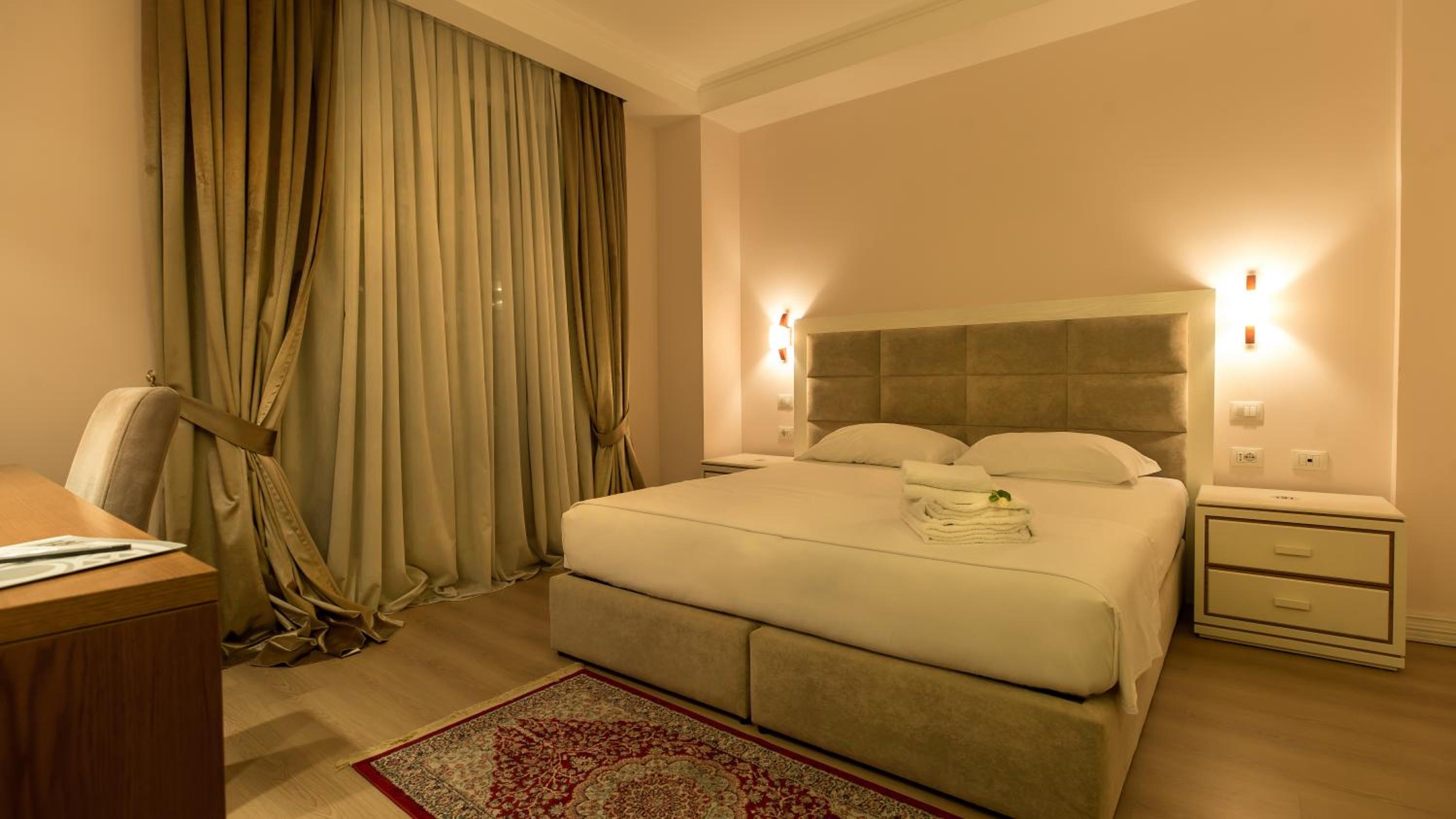 Deluxe Double or Twin Room with Balcony