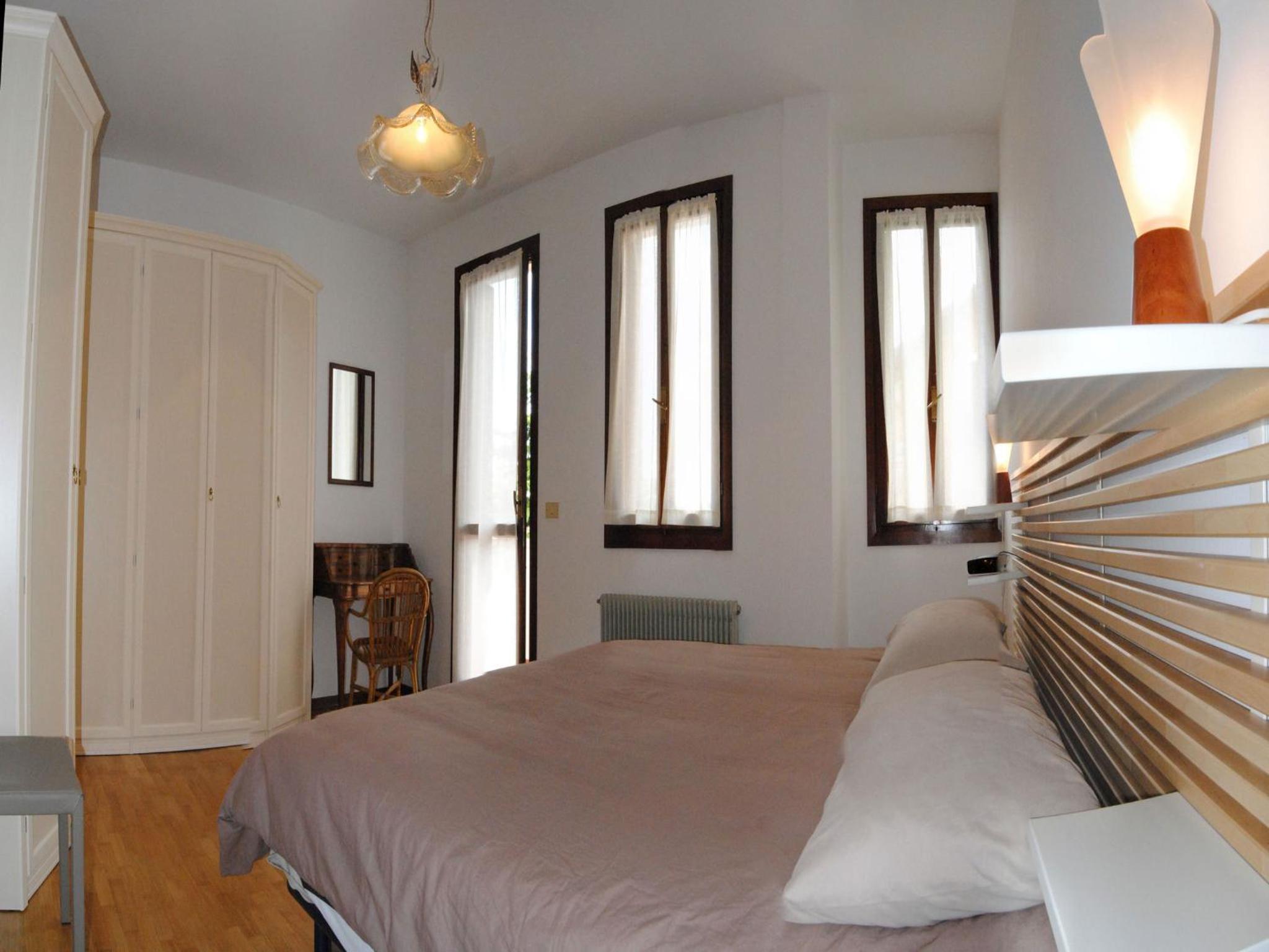 Two-Bedroom Apartment With Terrace - Via Pagliarin photo 1