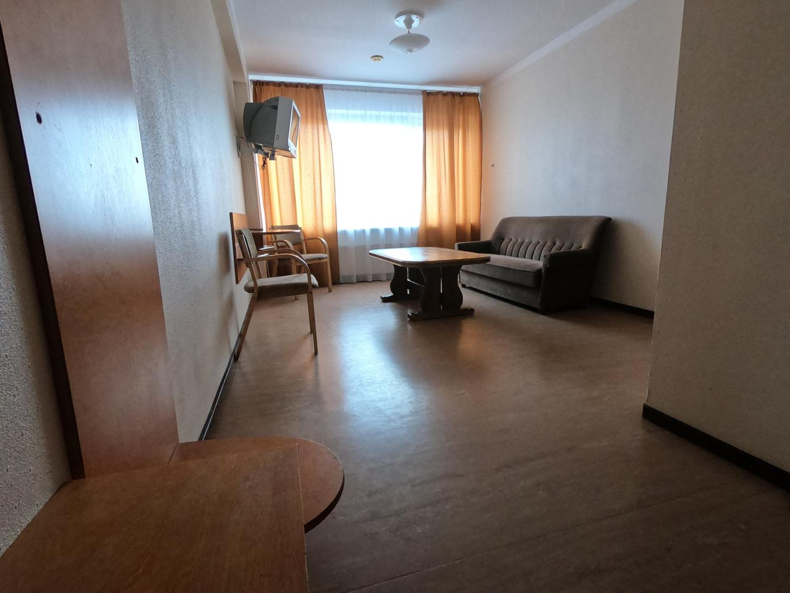 Quadruple Room - Photo 9