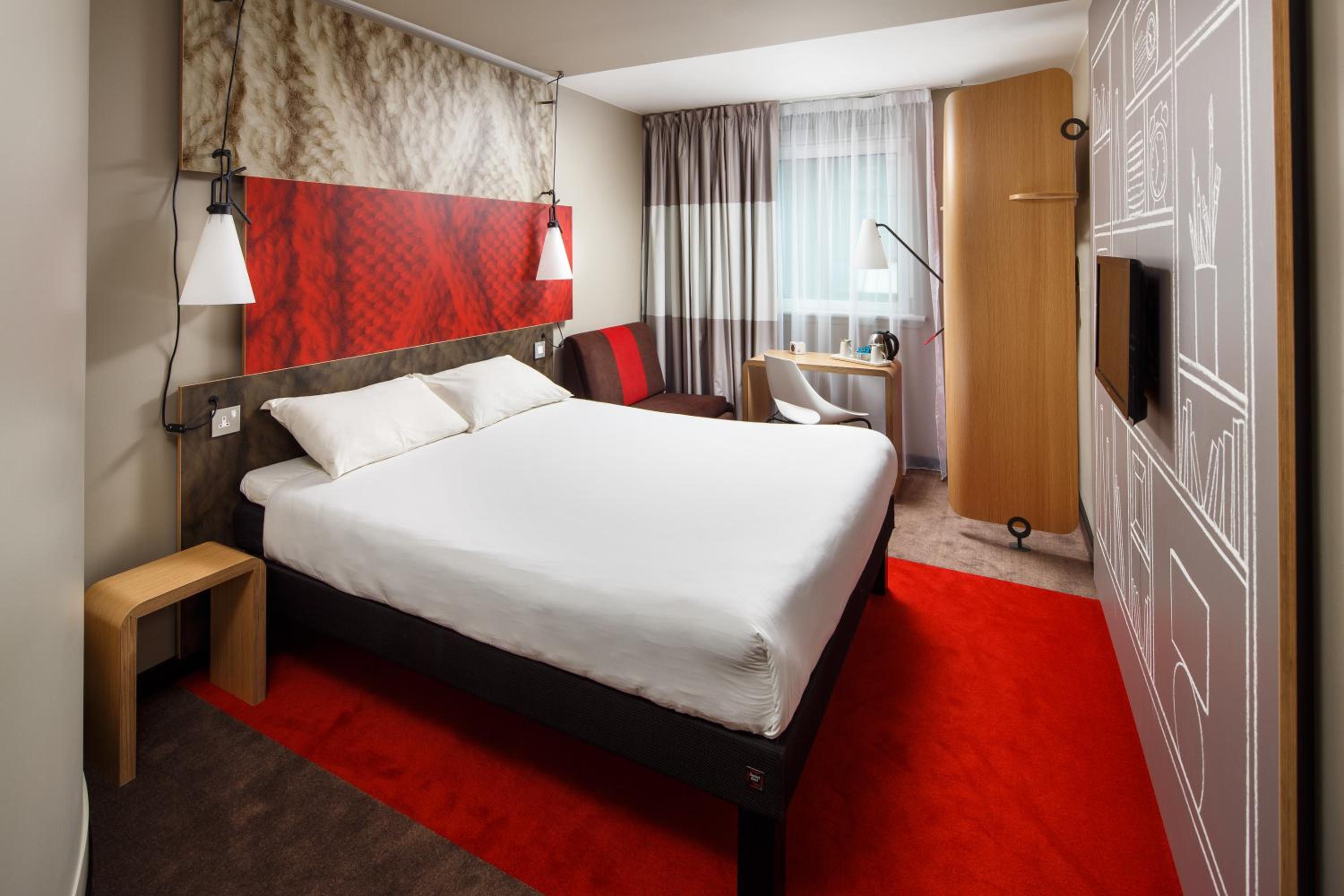 Standard Room with One Double Bed - Photo 7