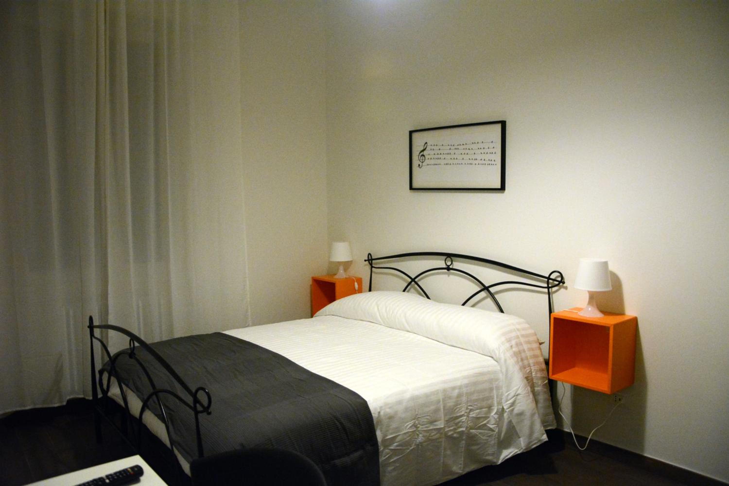 Deluxe Double Room with Extra Bed - Photo 6