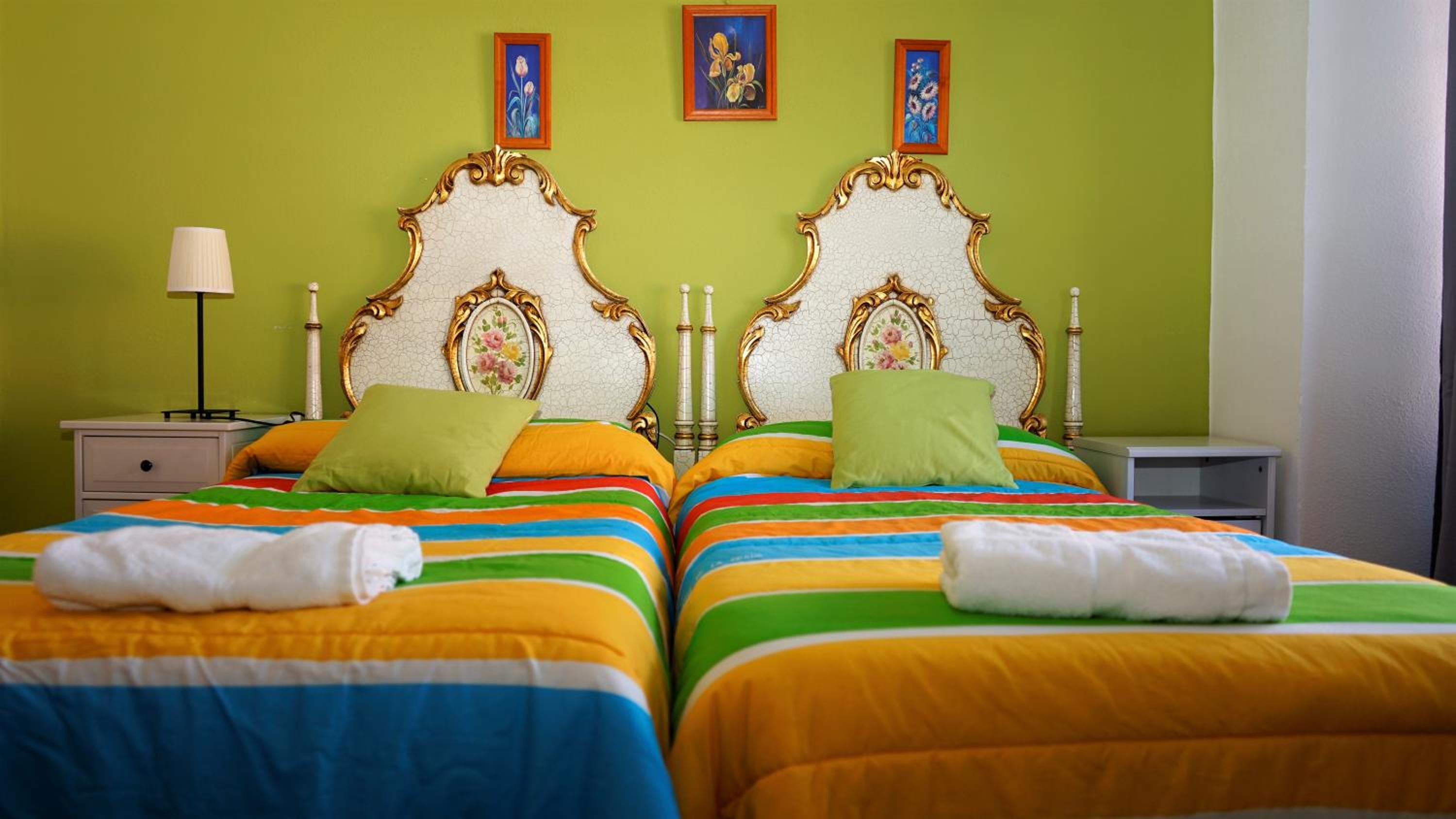 Twin Room - Photo 7