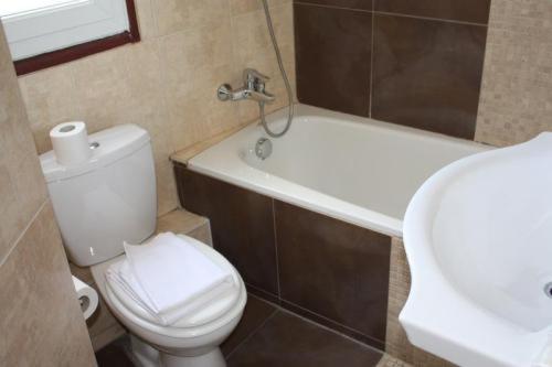 Double Room with Bathtub (without elevator) photo 2