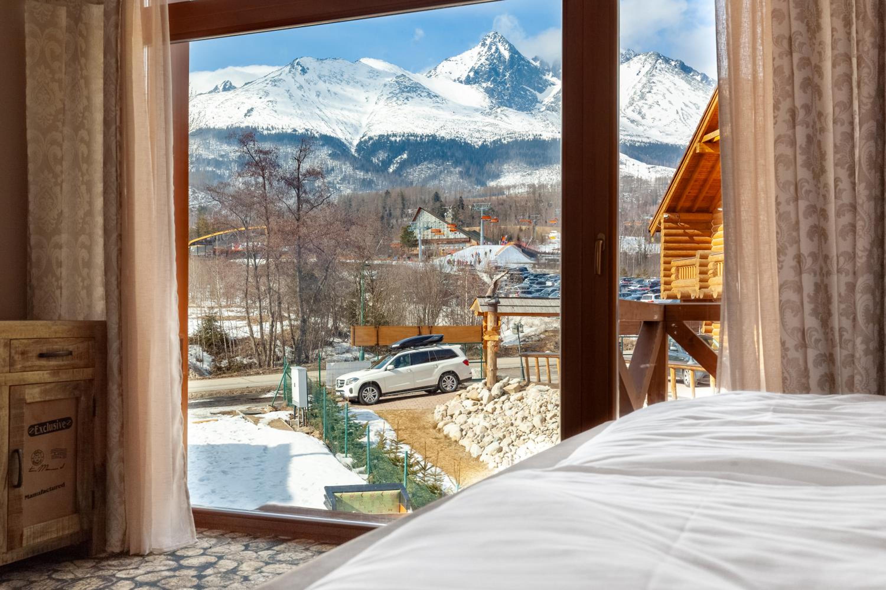 Apartment with Mountain View - Photo 14