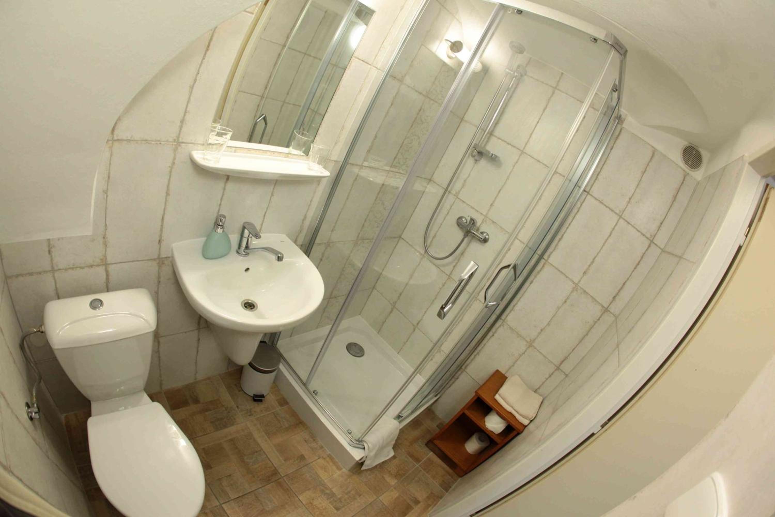 Triple Room with Shower photo 3