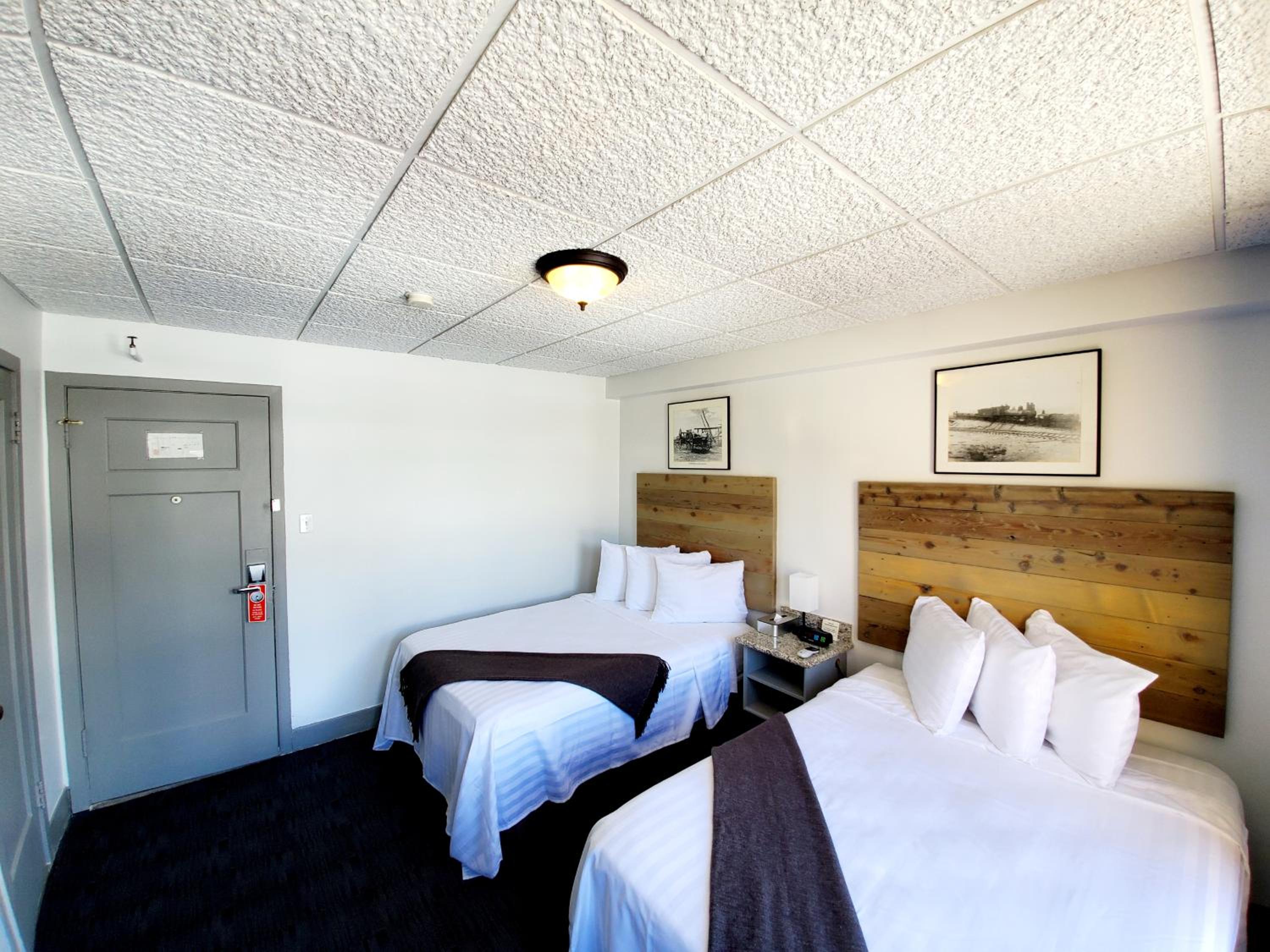 Double Room - Photo 3