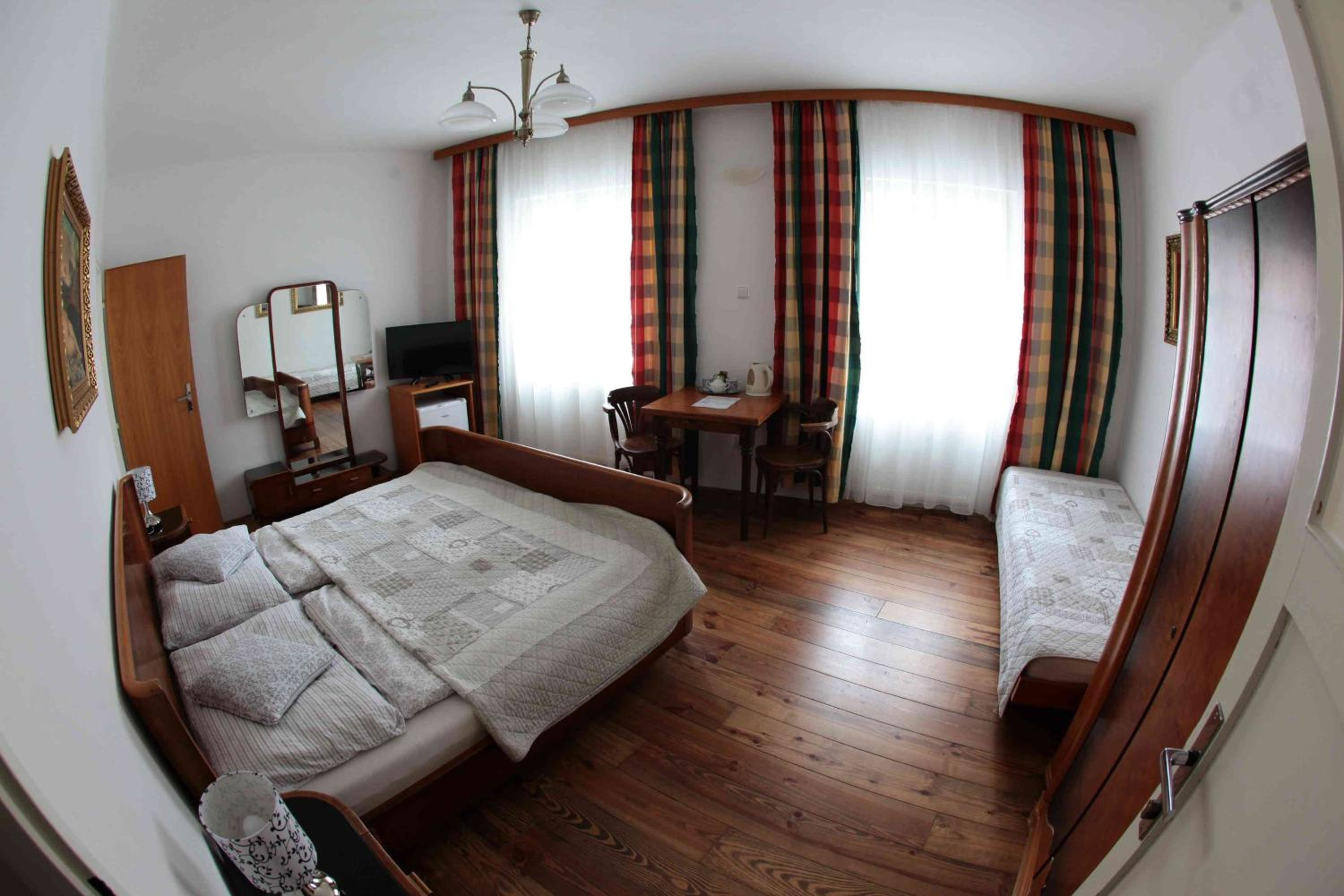 Triple Room - Photo 1