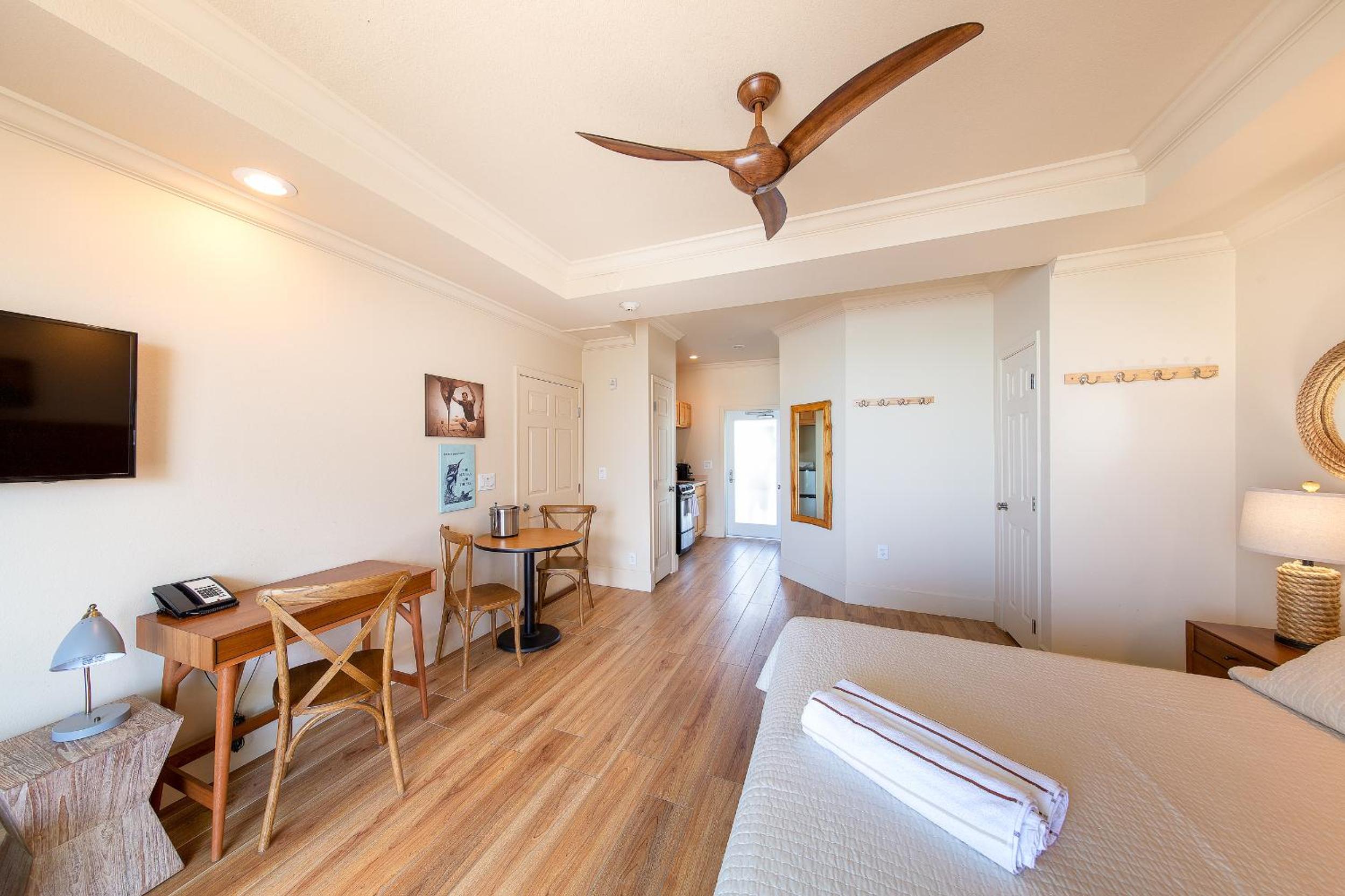 Premium Waterfront Room With King Bed, Kitchenette & Private Covered Porch/Balcony