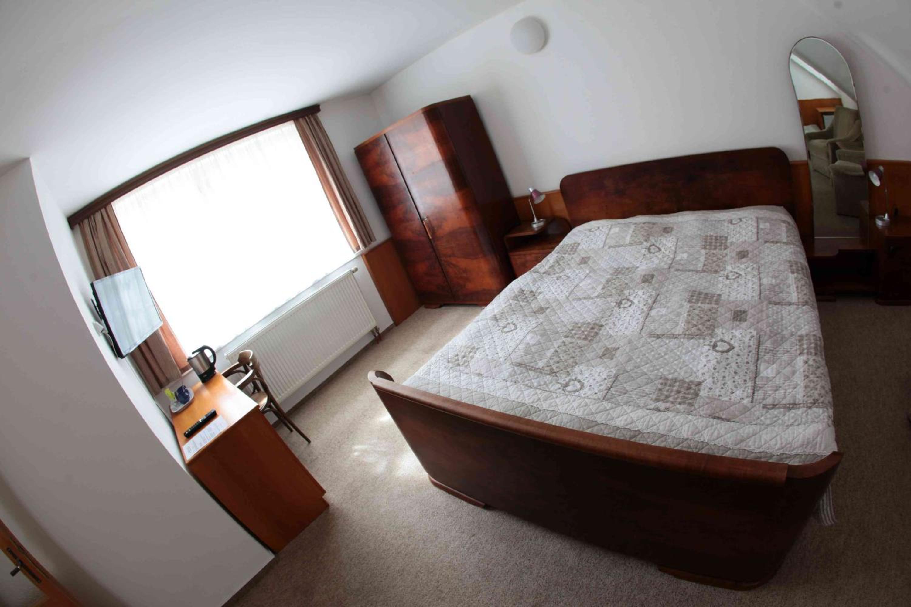 Classic Triple Room - Photo 1