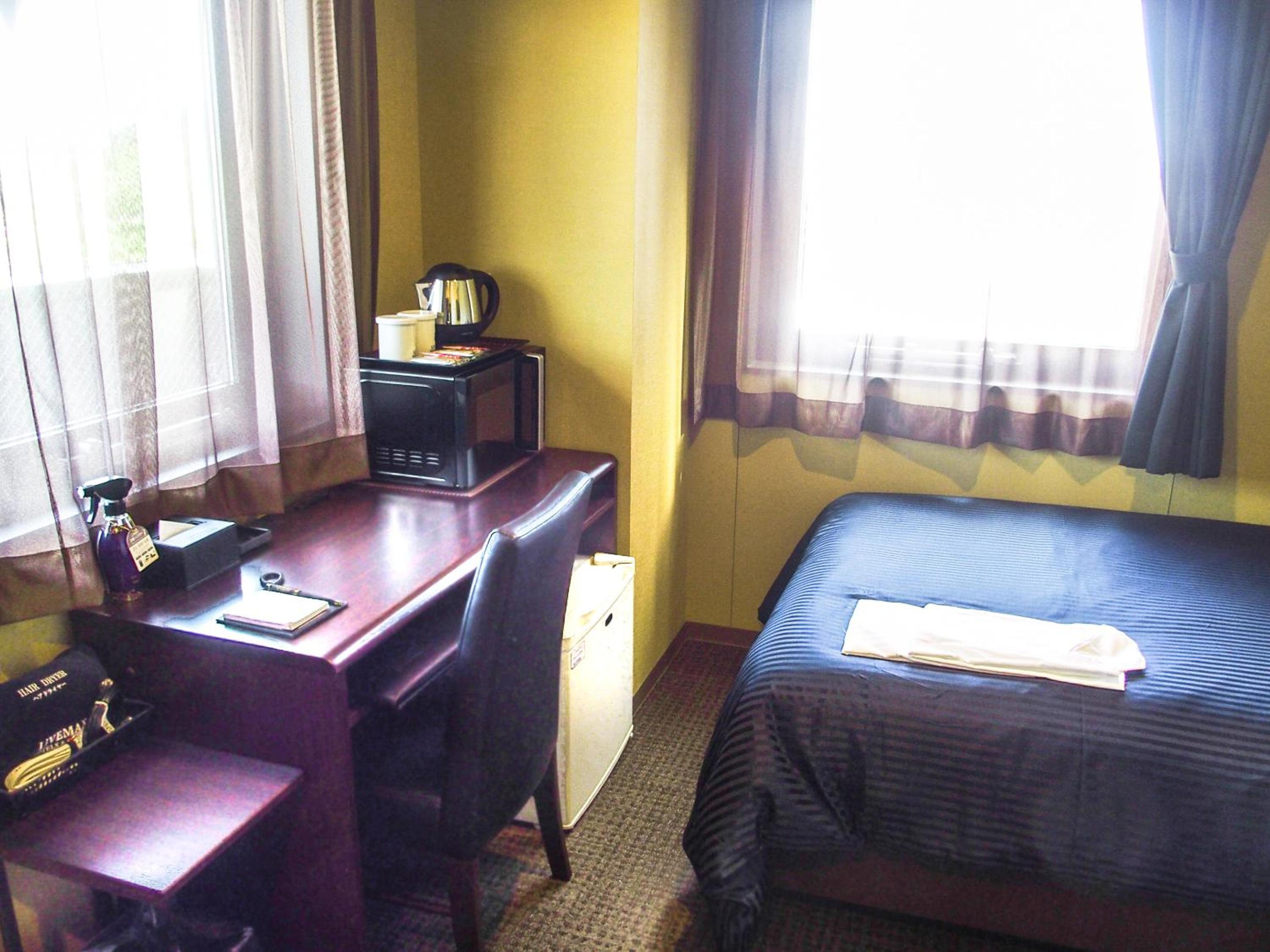 Double Room with Small Double Bed - Smoking - Photo 4