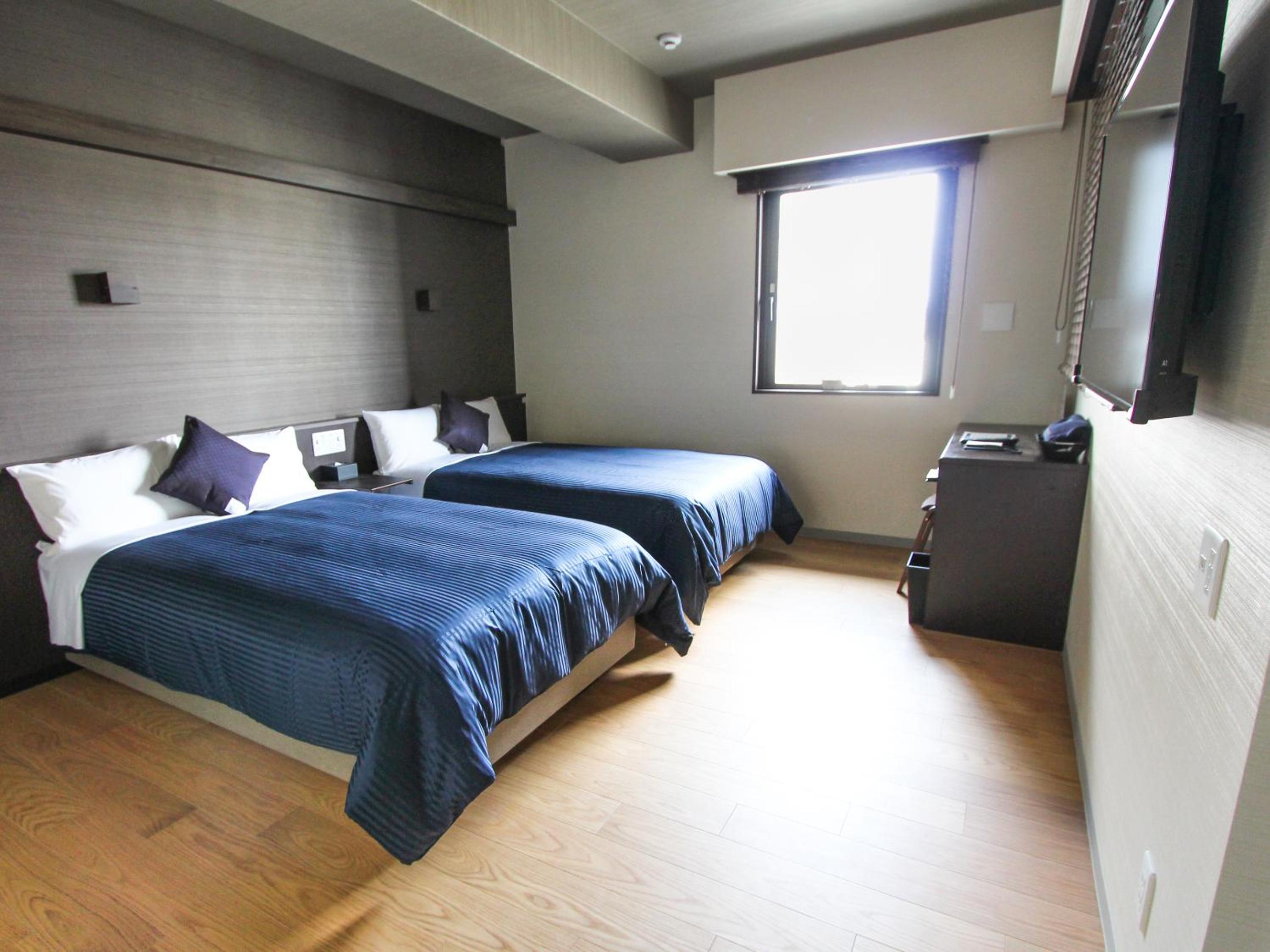 Premium Twin Room - Smoking - Photo 3