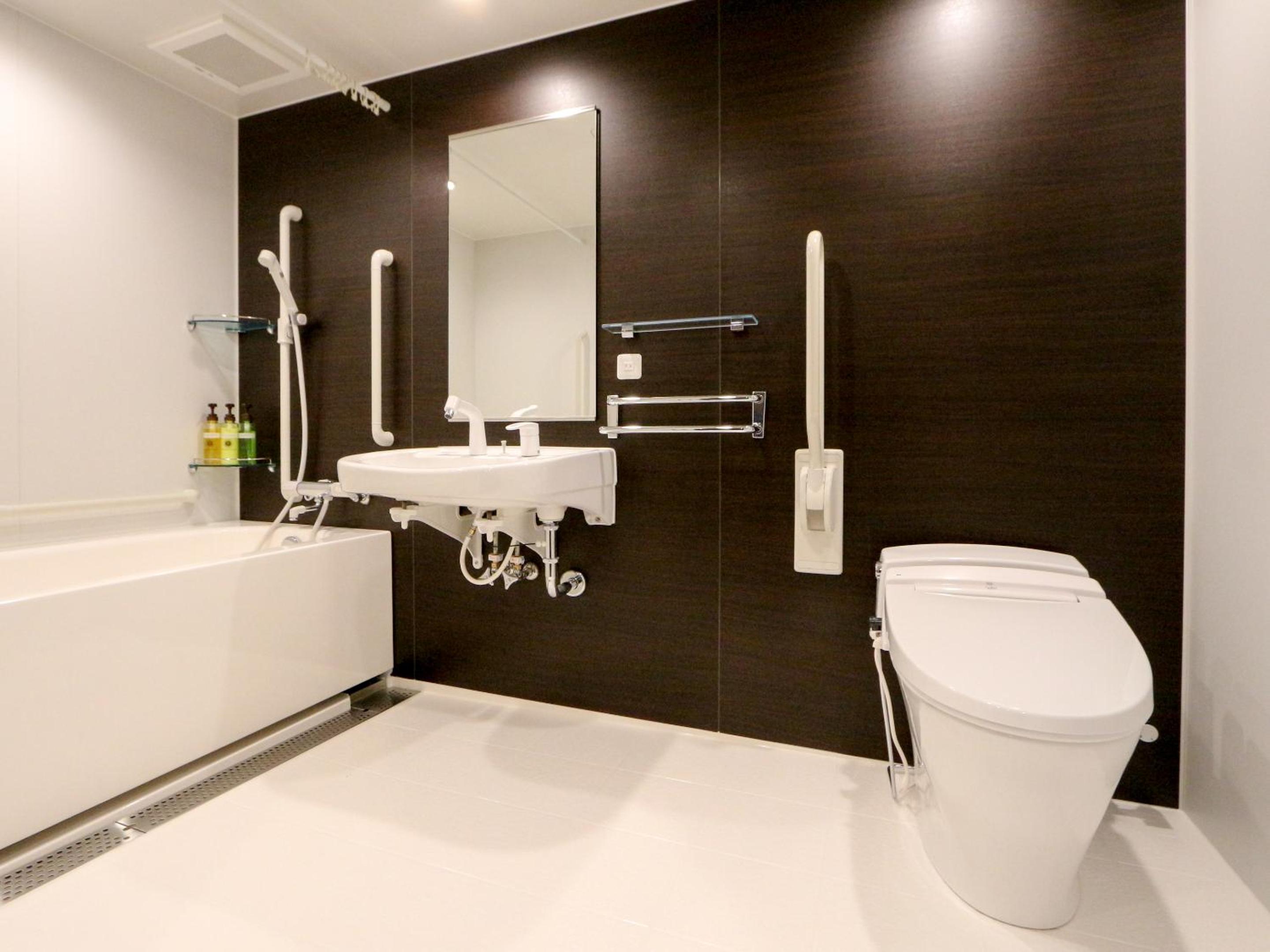 Twin Room - Disability Access photo 2