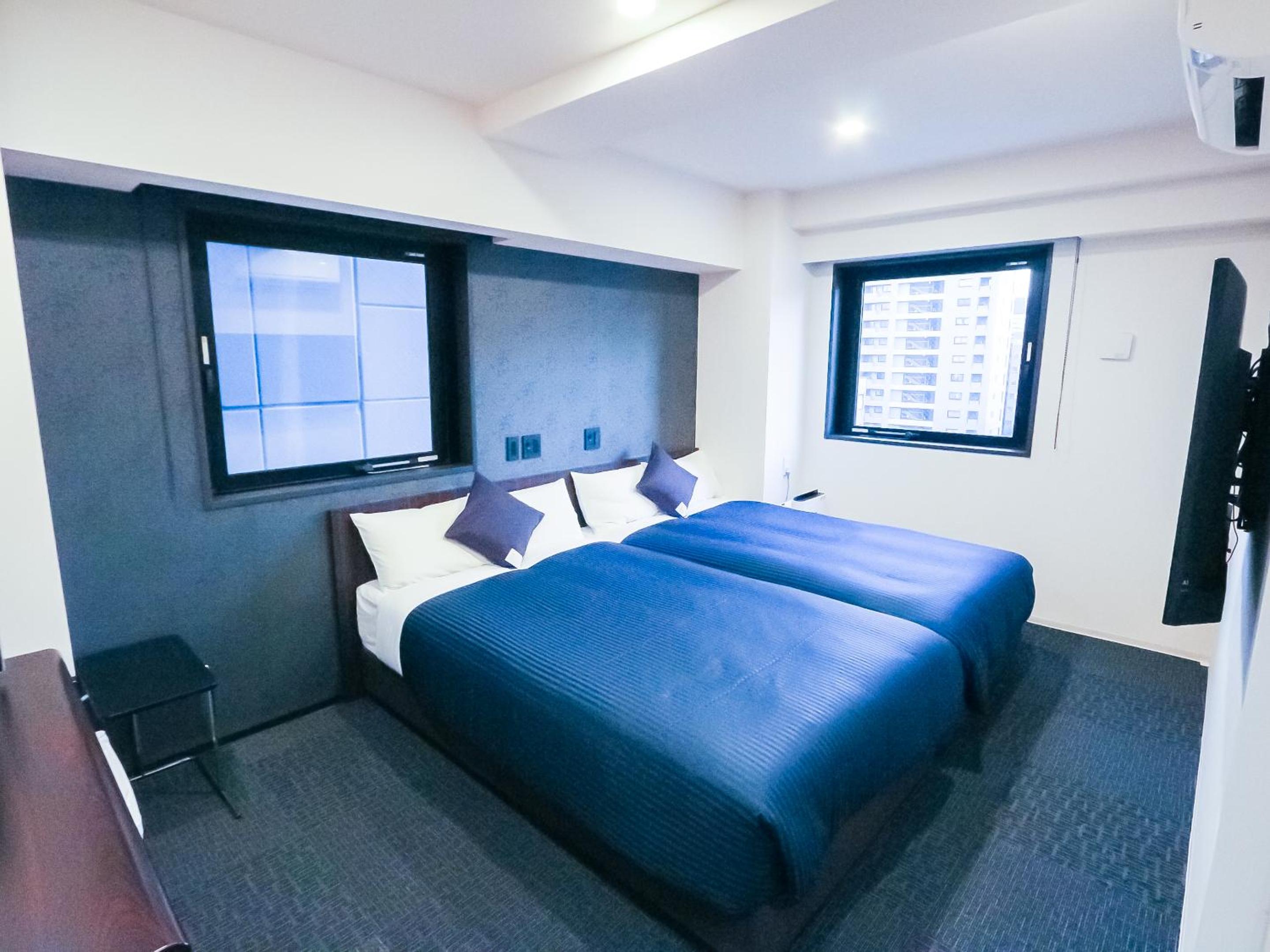 Twin Room - Smoking photo 3