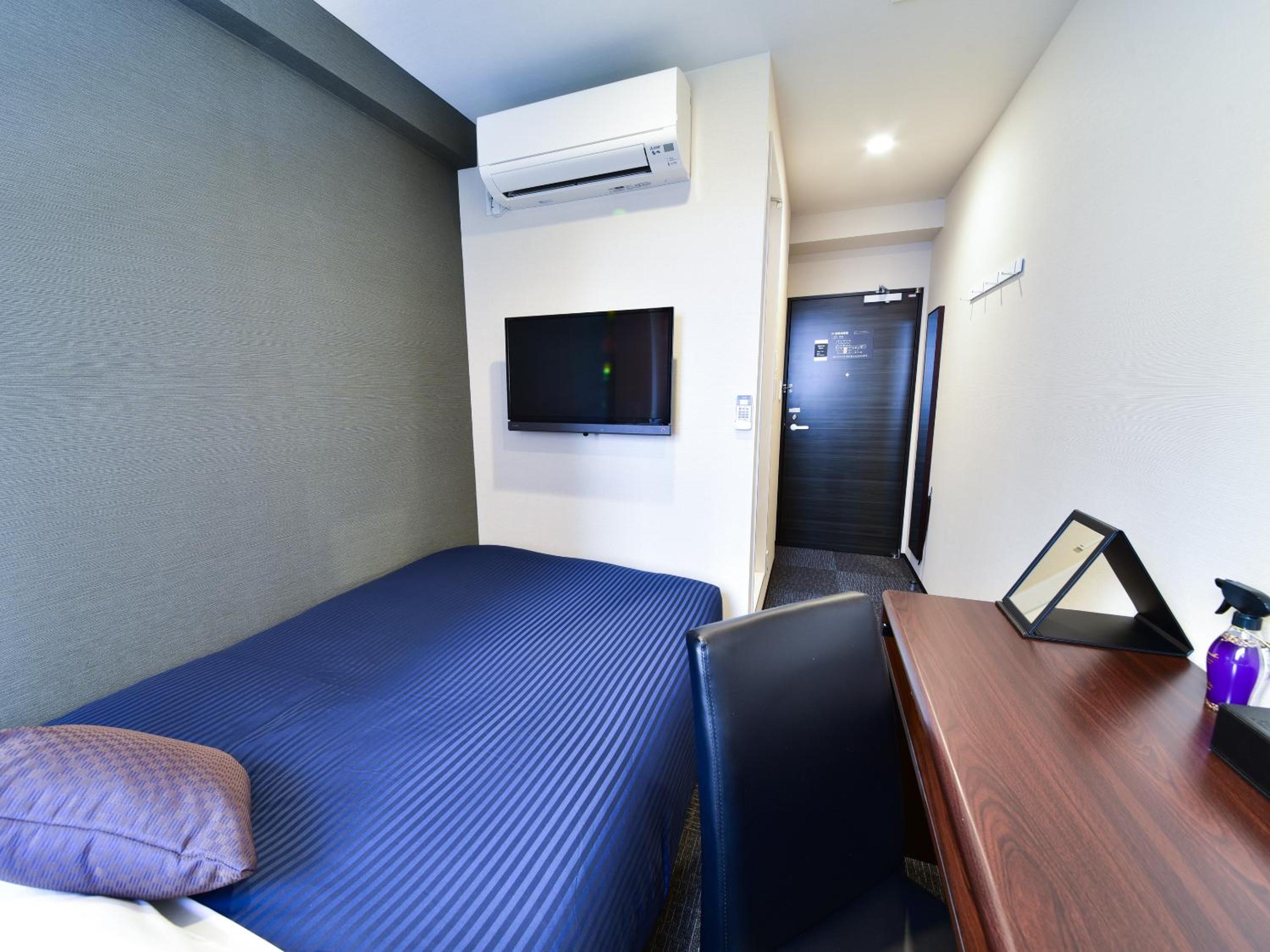 Single Room - Non-Smoking - Small Dog Friendly photo 2