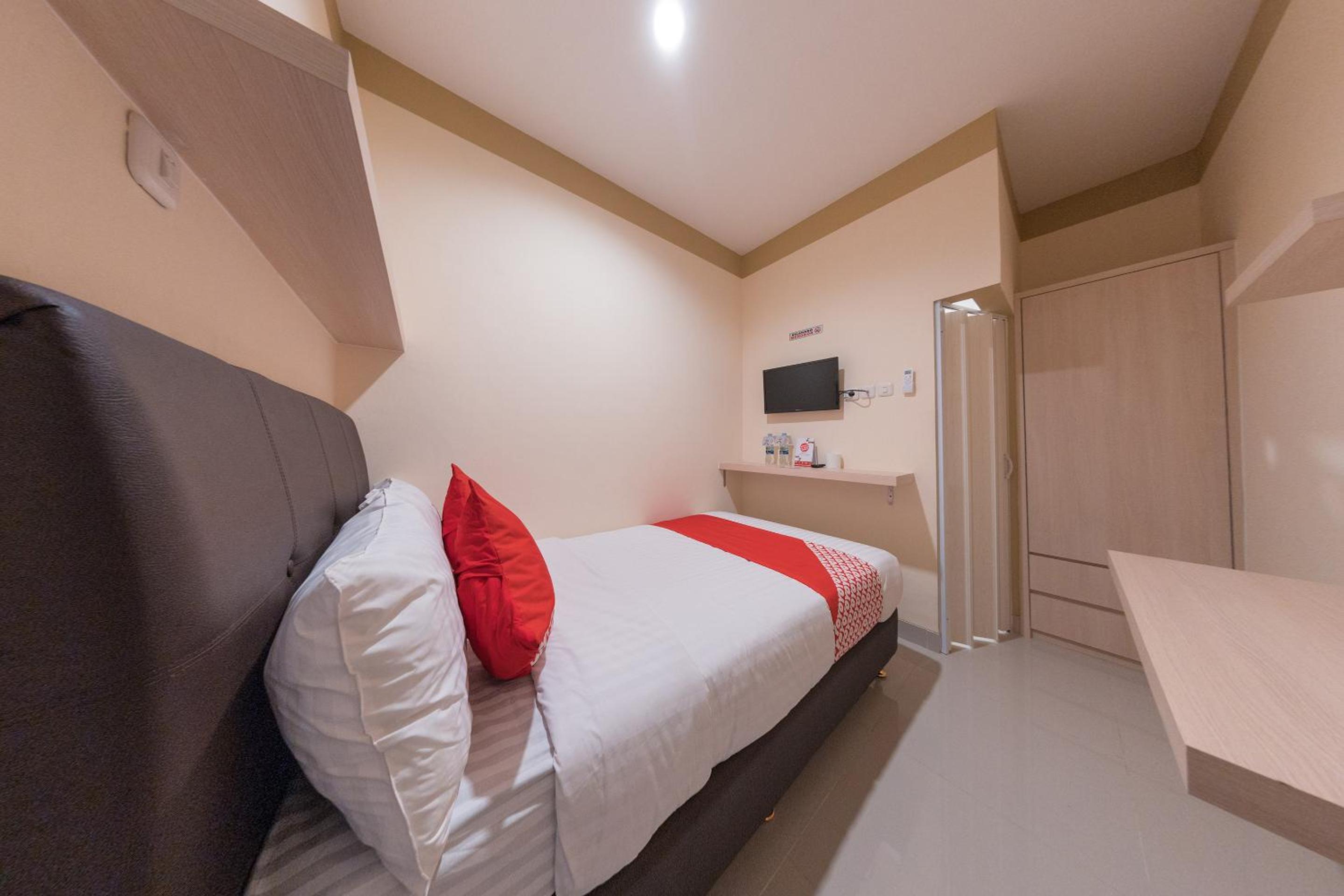 Standard Double Room - Photo 5