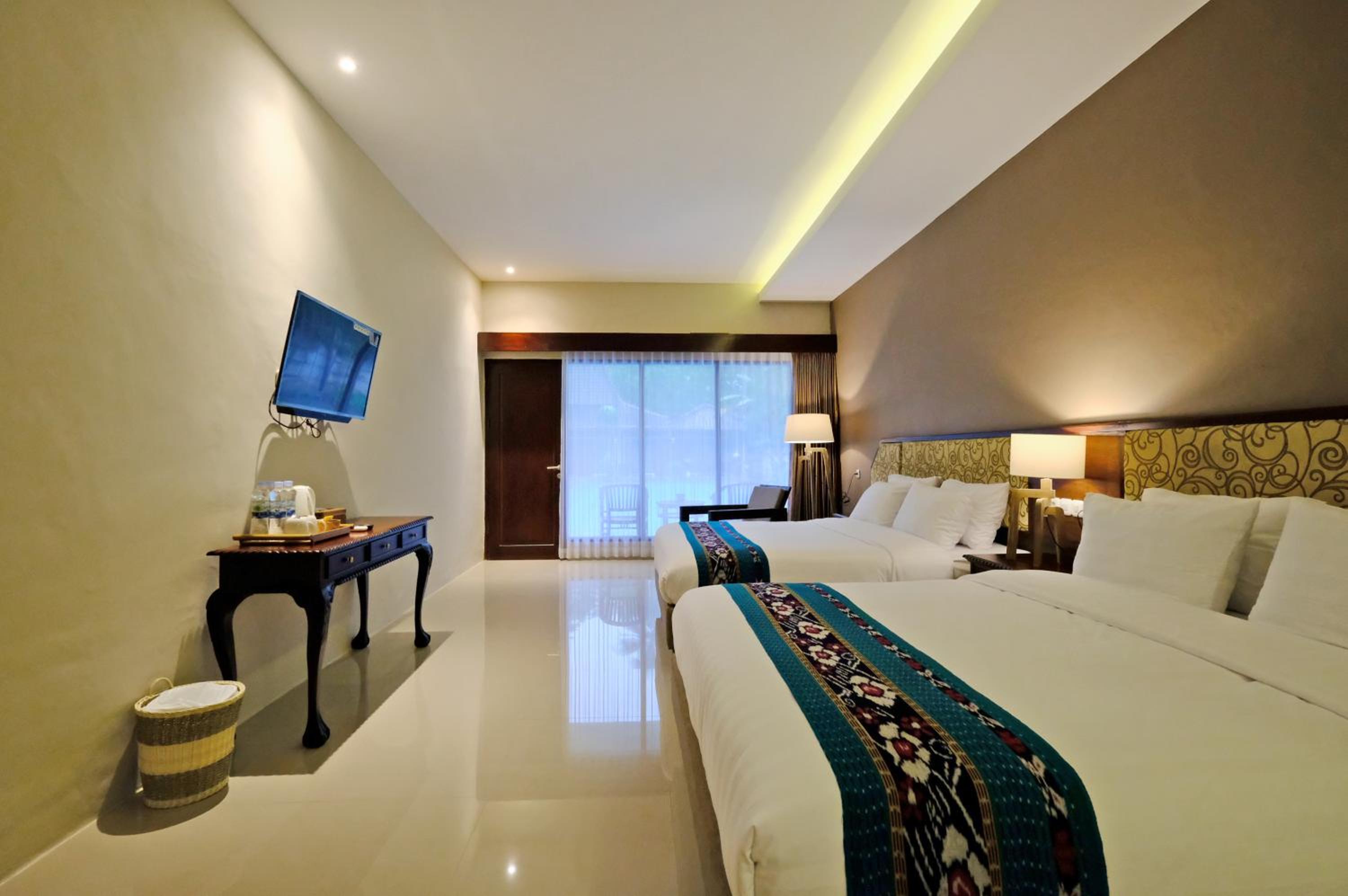 Deluxe Family Room - Photo 3