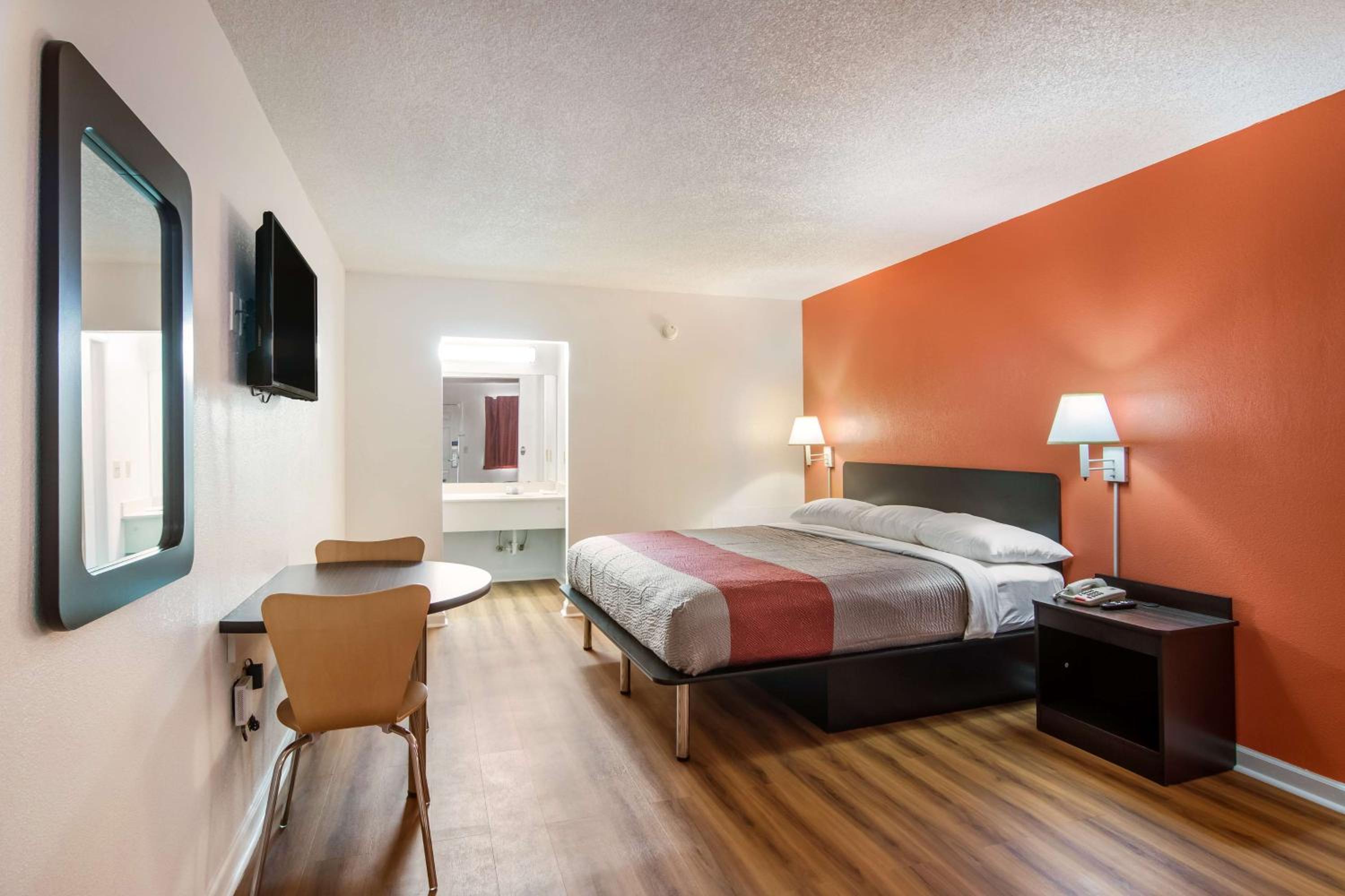 Deluxe Double Room - Non-Smoking - Photo 1