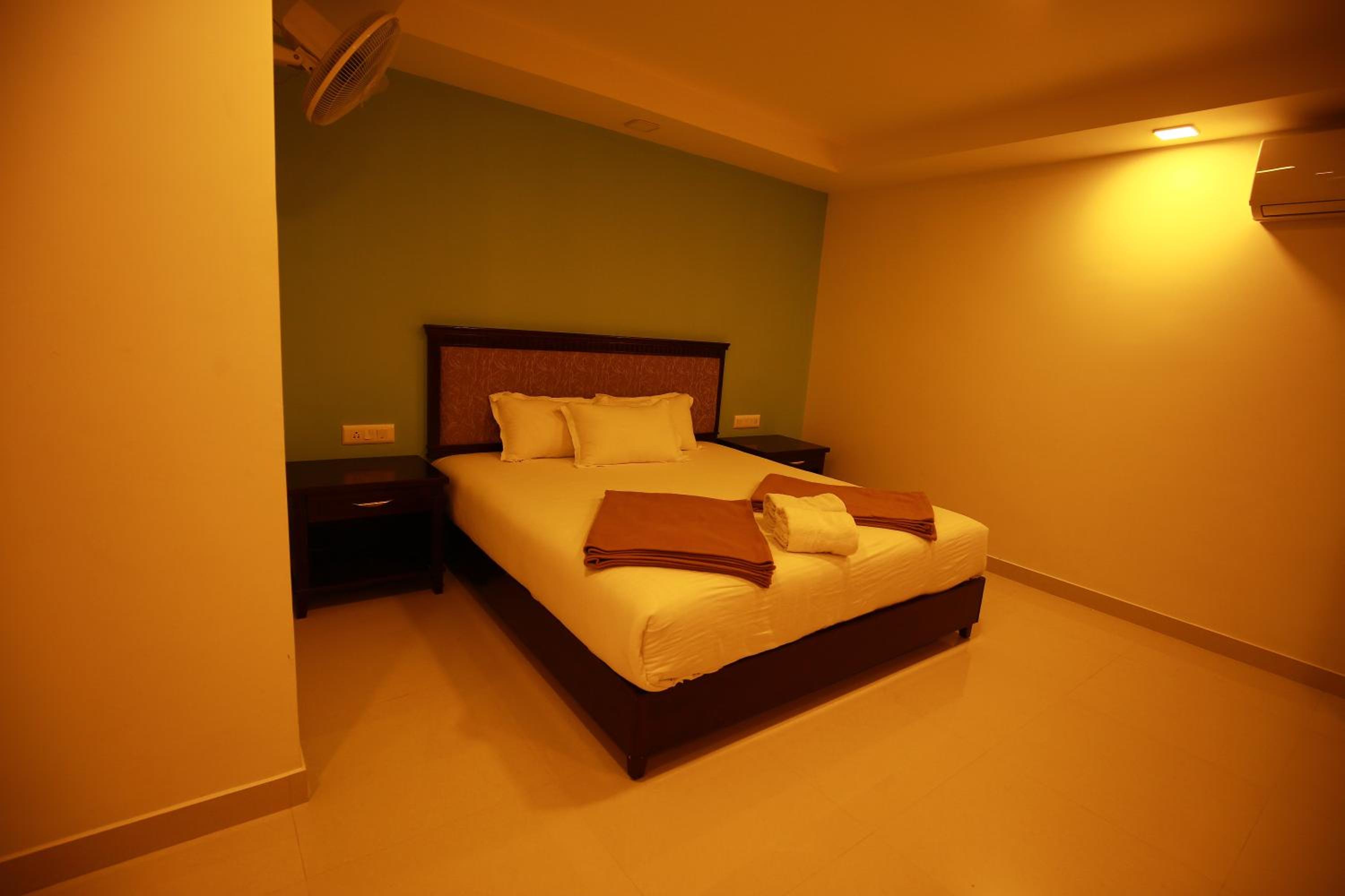 Suite - Photo 6