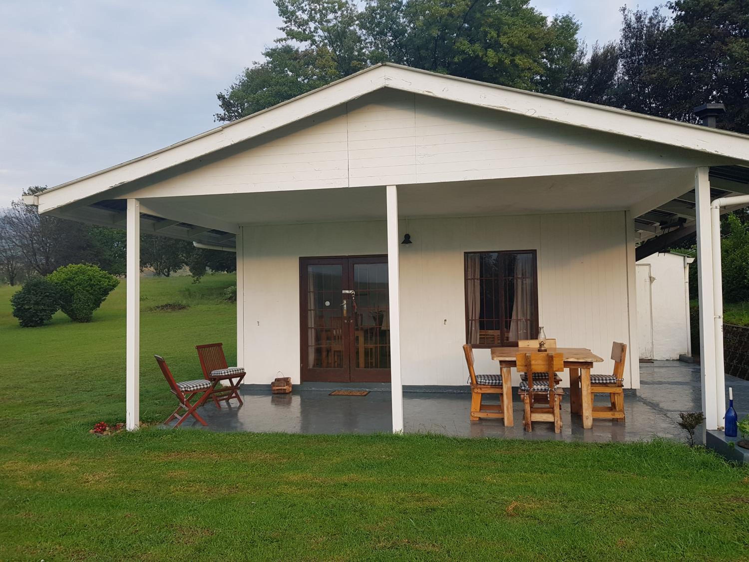 Three-Bedroom House - Photo 32
