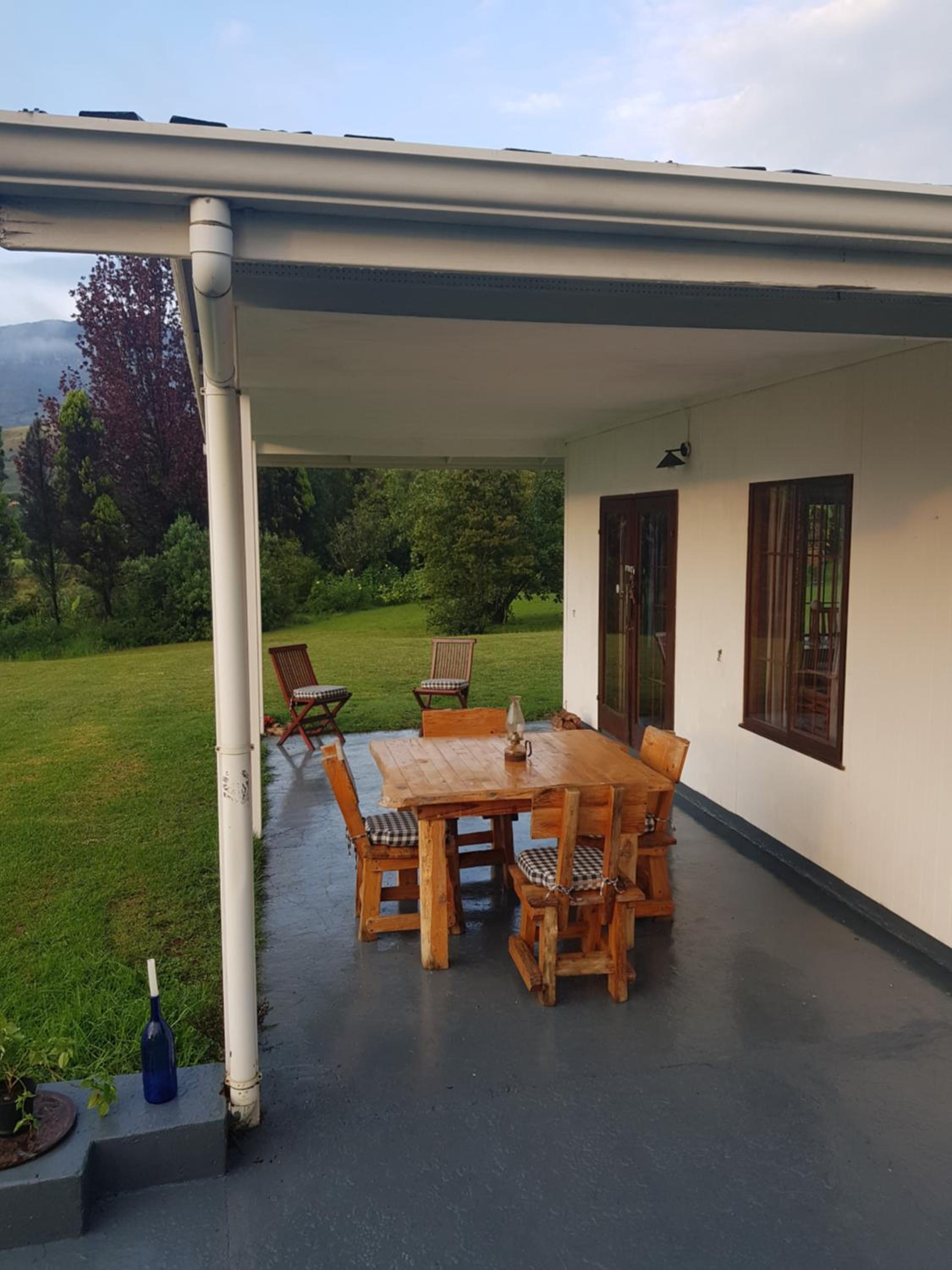Three-Bedroom House - Photo 8