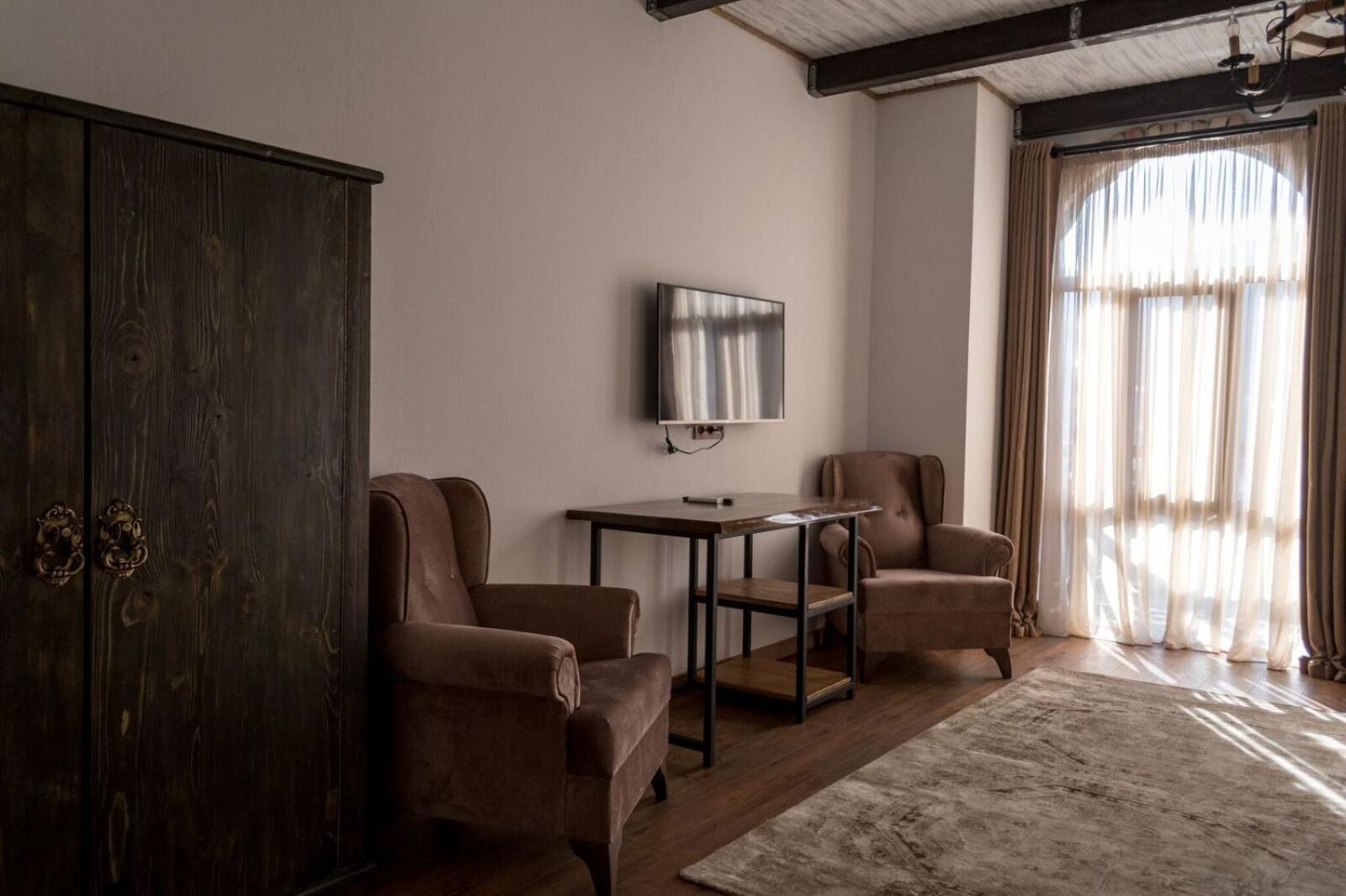 Deluxe Double or Twin Room with River View