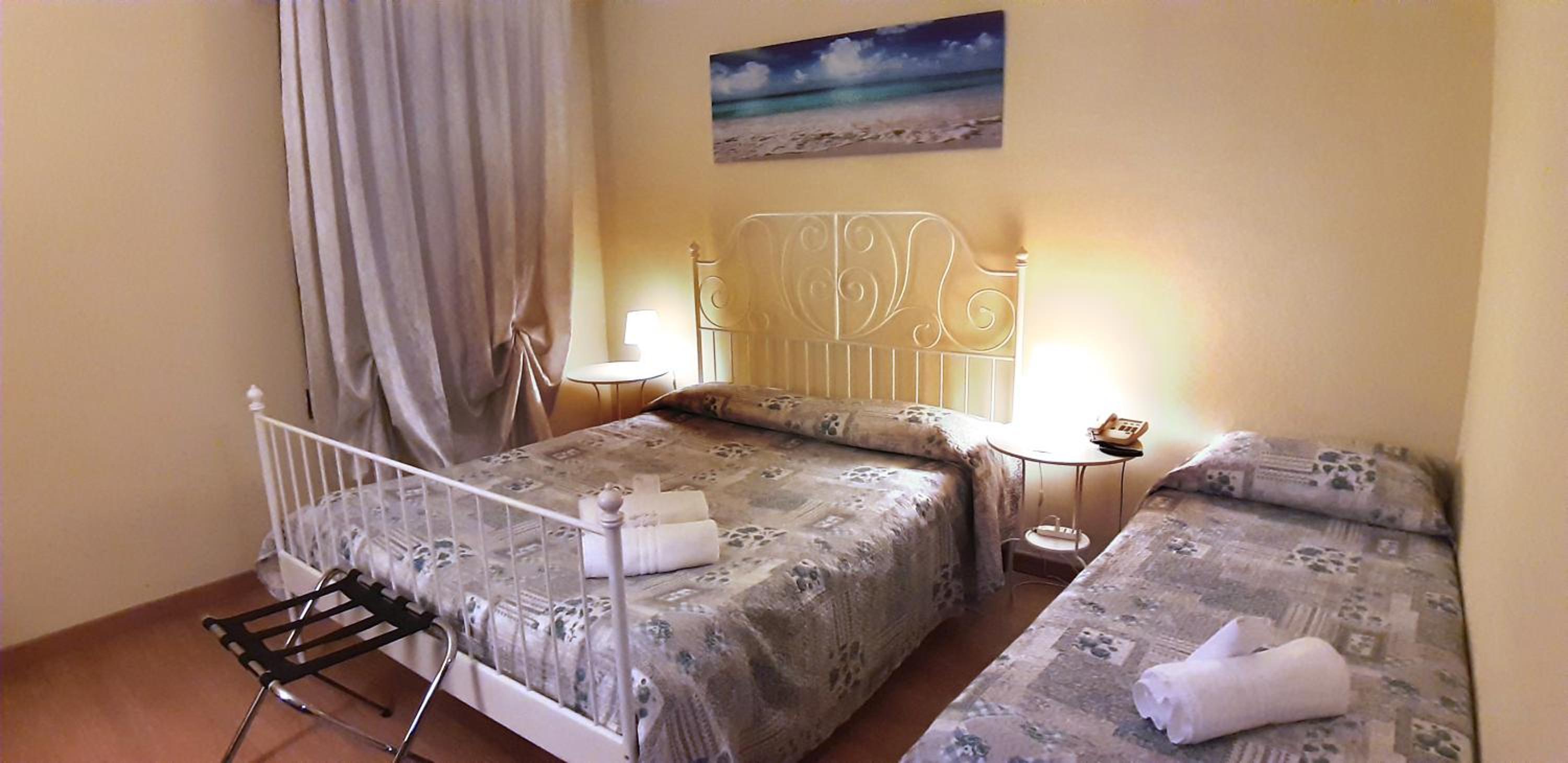 Triple Room - Photo 6