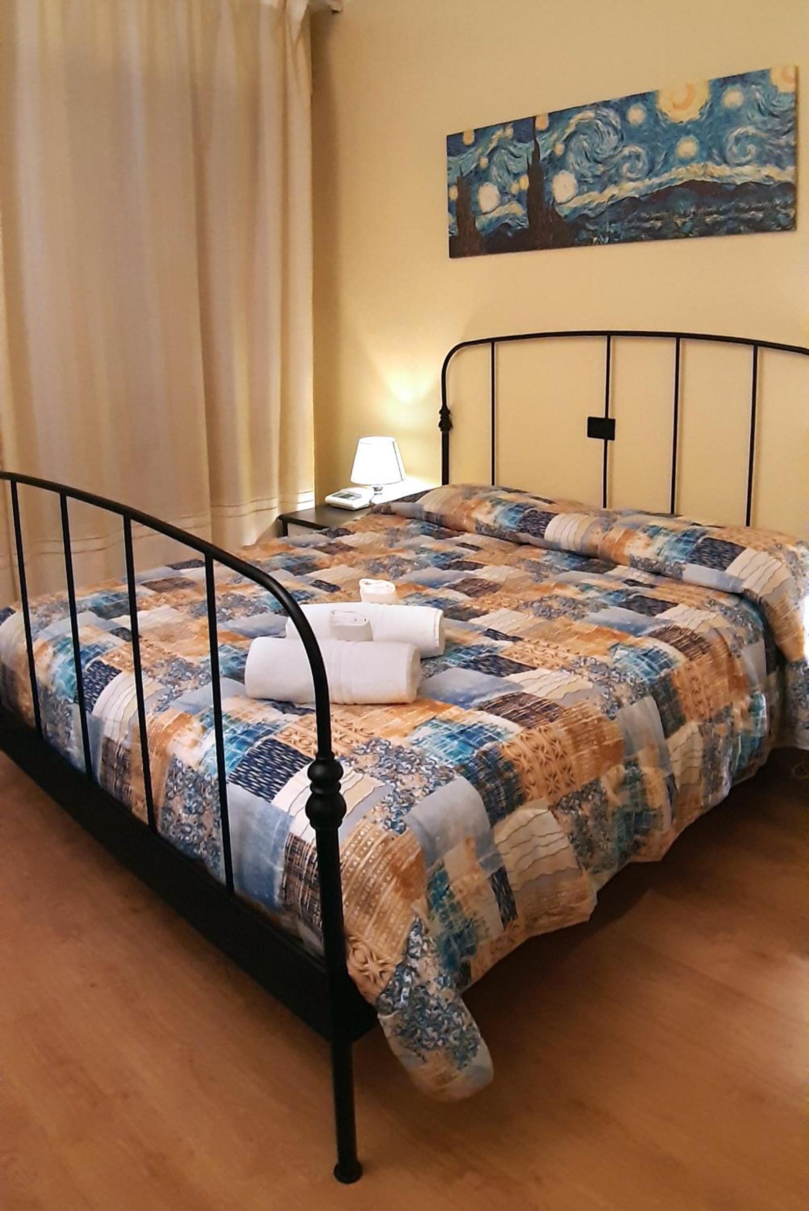 Double Room - Photo 16