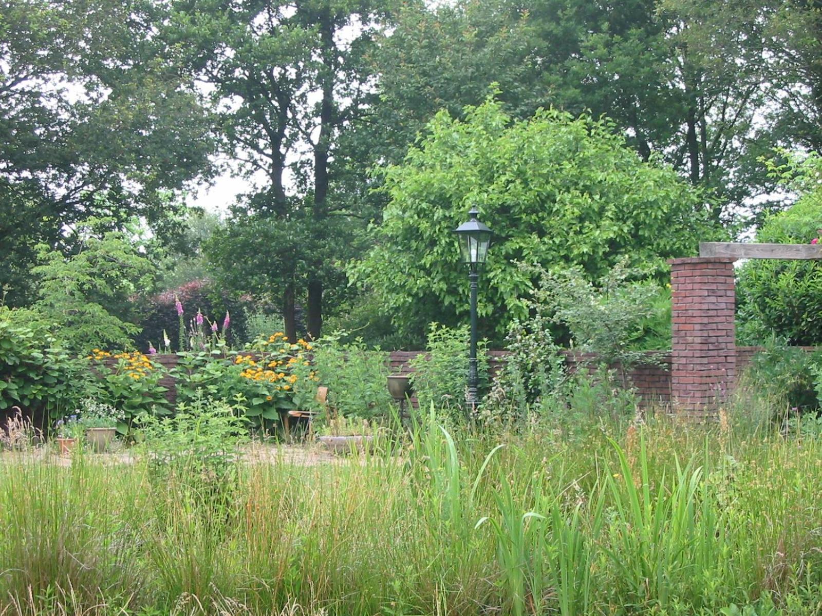 Twin Room with Garden View - Photo 3