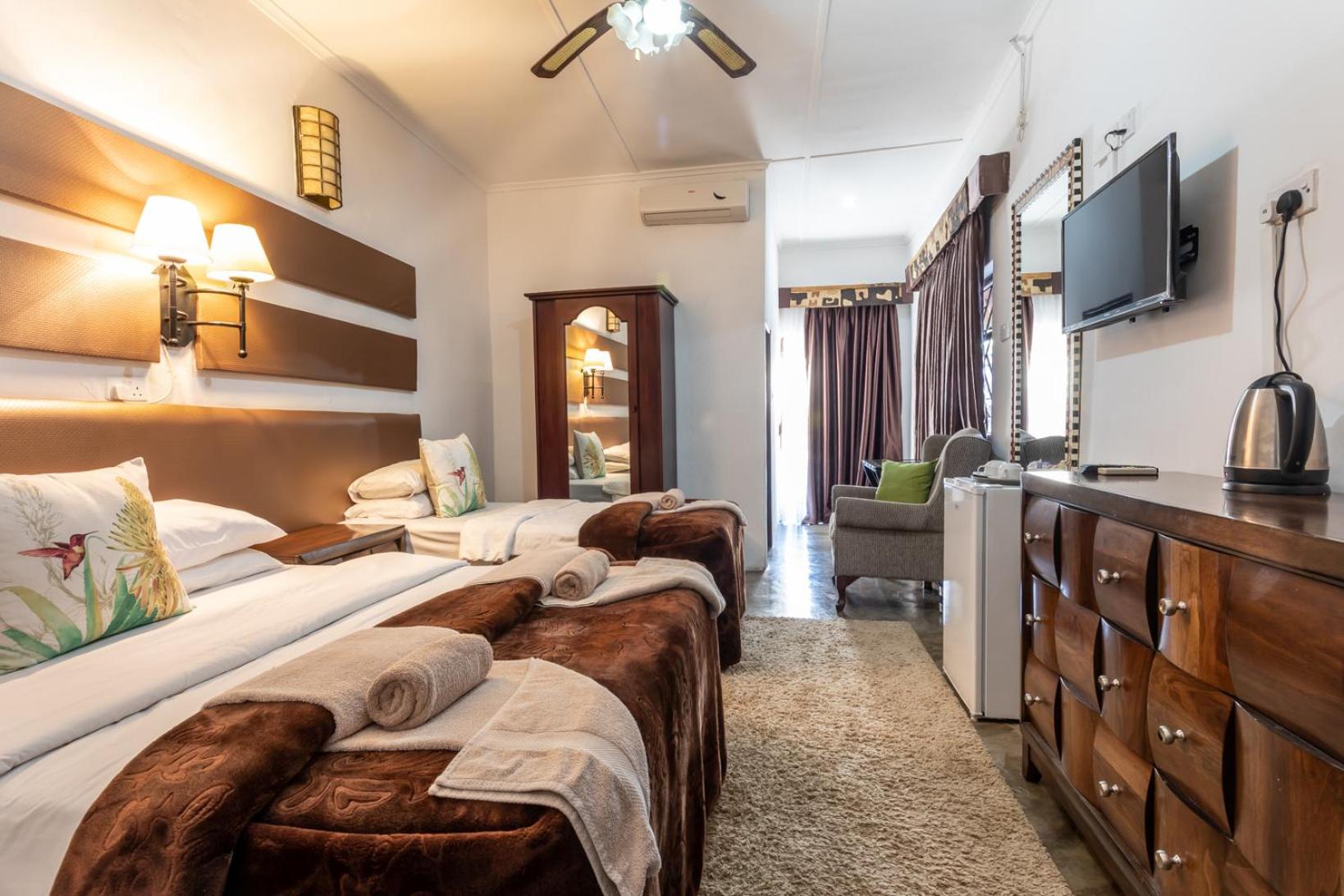 Executive Triple Room