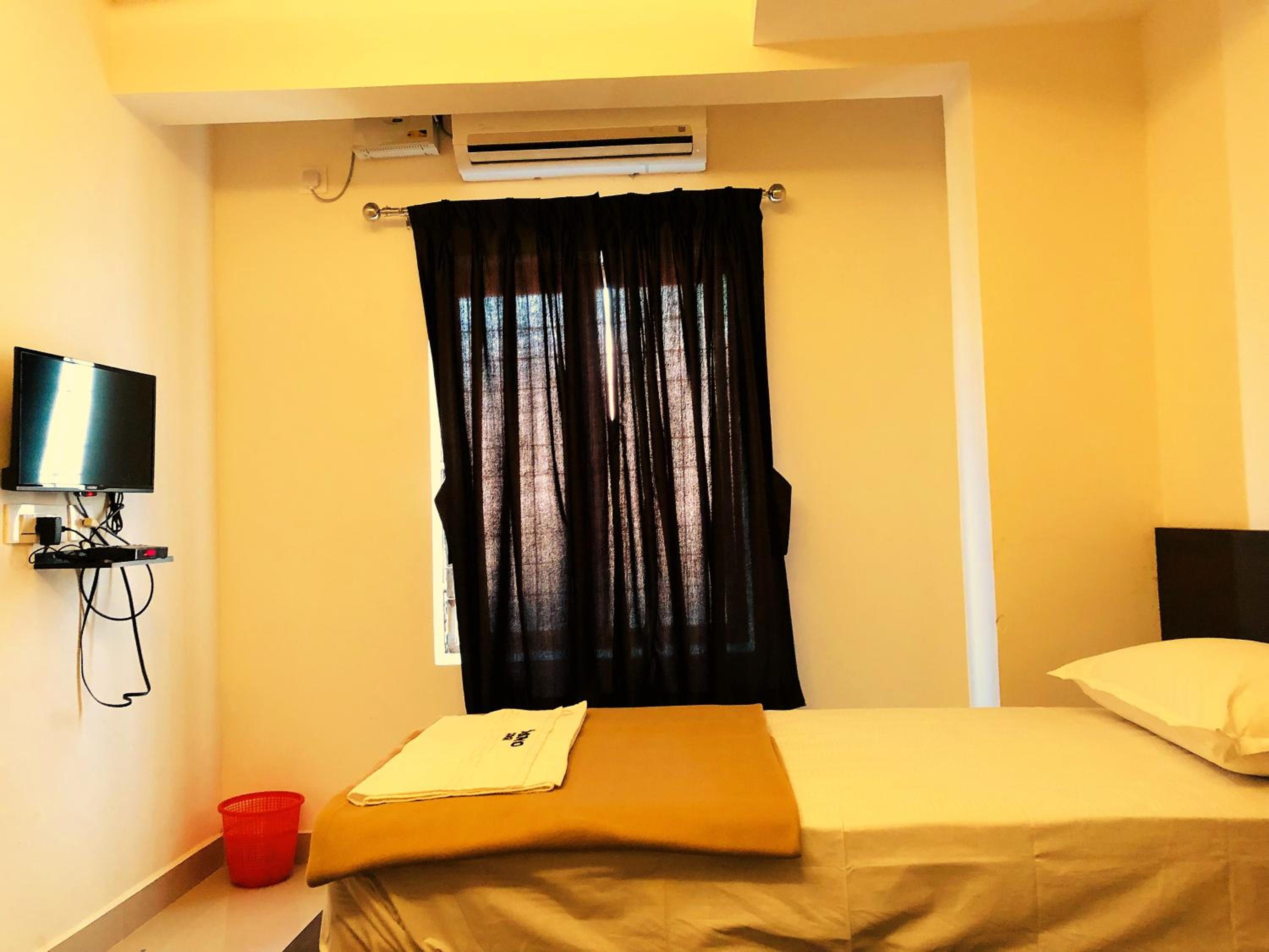 Deluxe Single Room