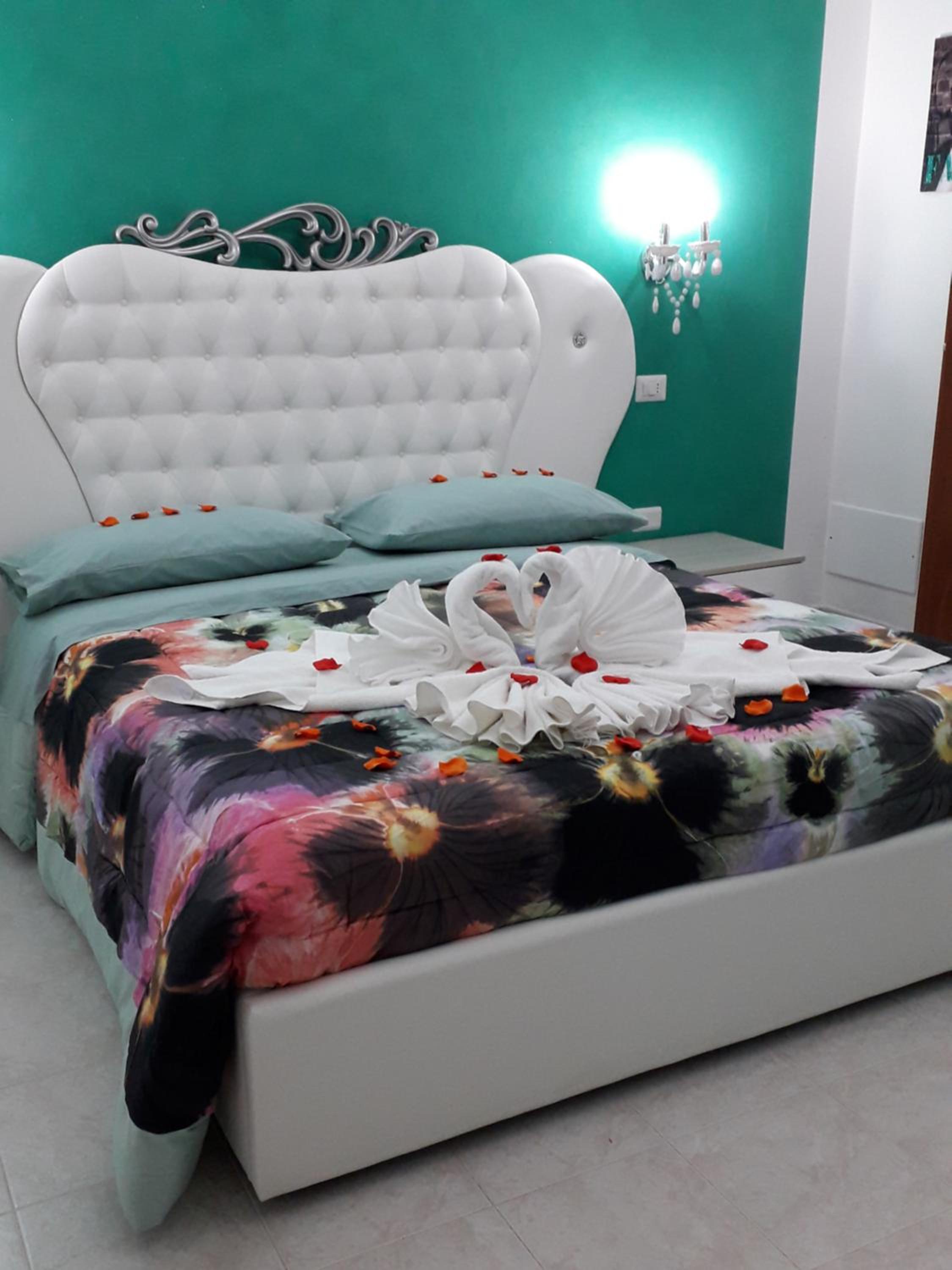 Deluxe Double Room with Balcony photo 1